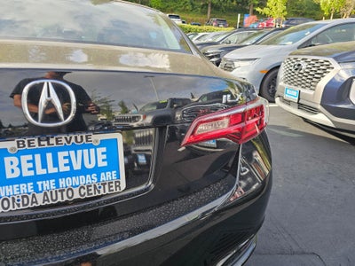 2017 Acura ILX w/Premium Pkg