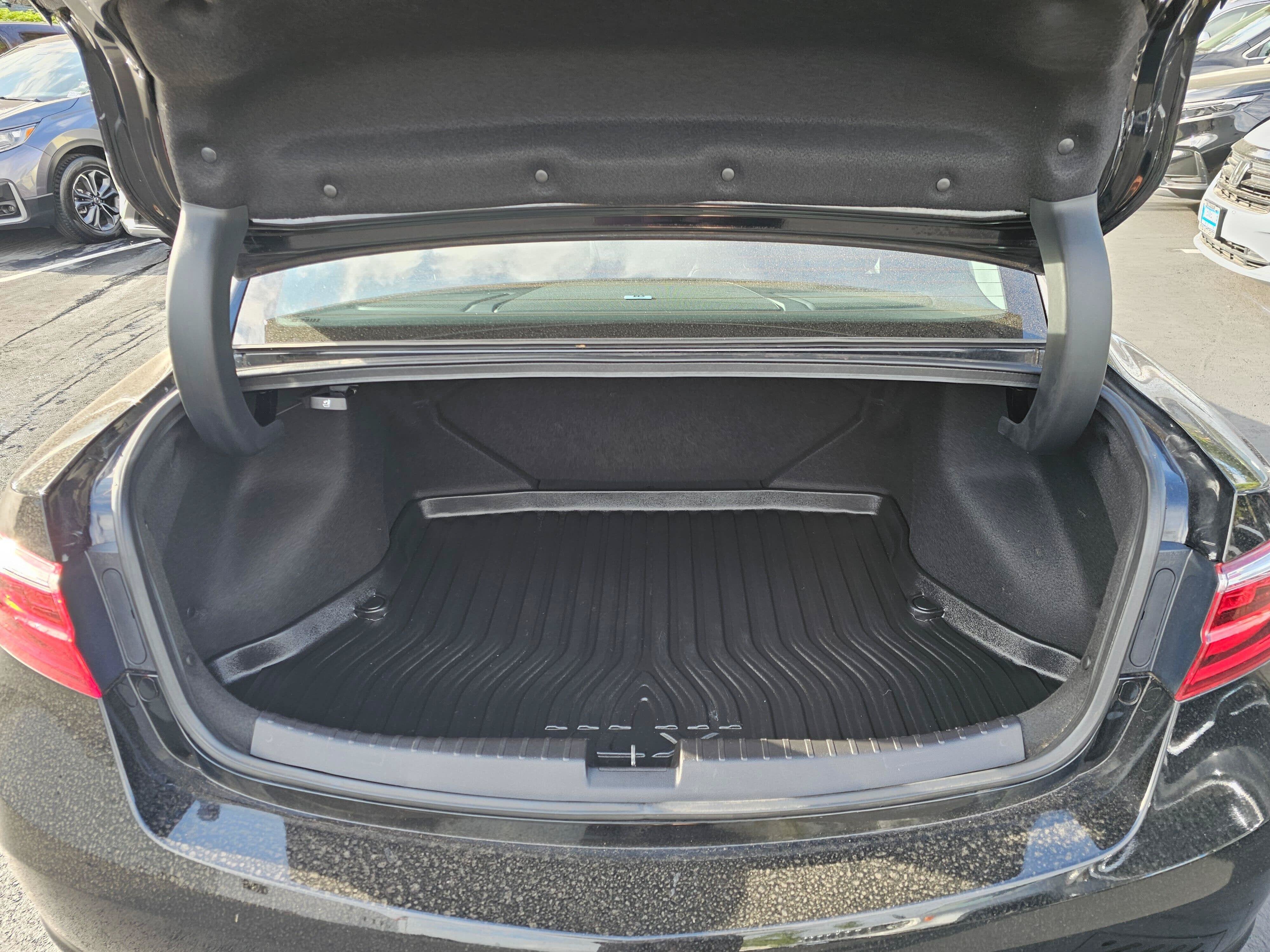 2017 Acura ILX w/Premium Pkg