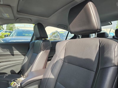 2017 Acura ILX w/Premium Pkg