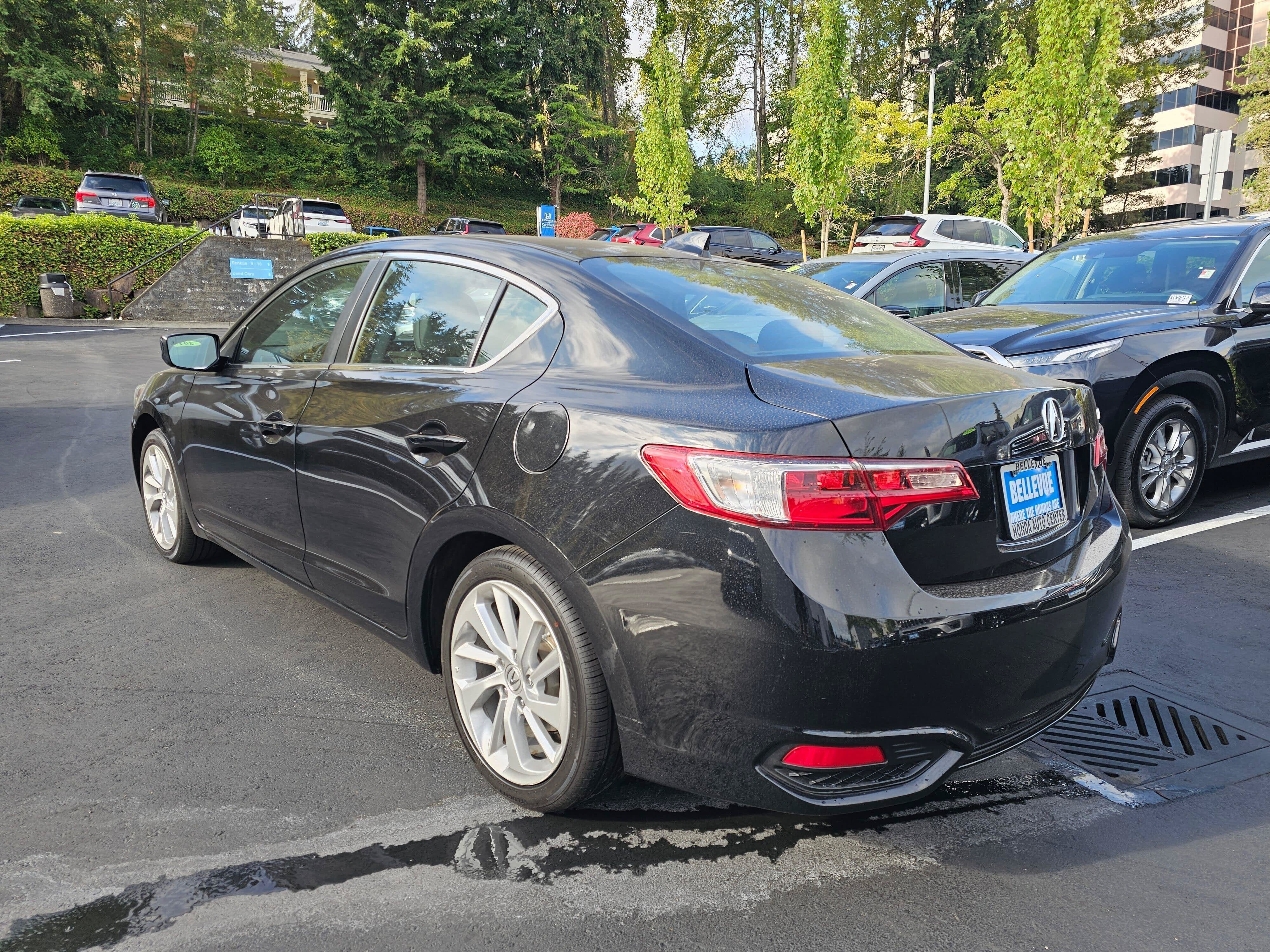 2017 Acura ILX w/Premium Pkg