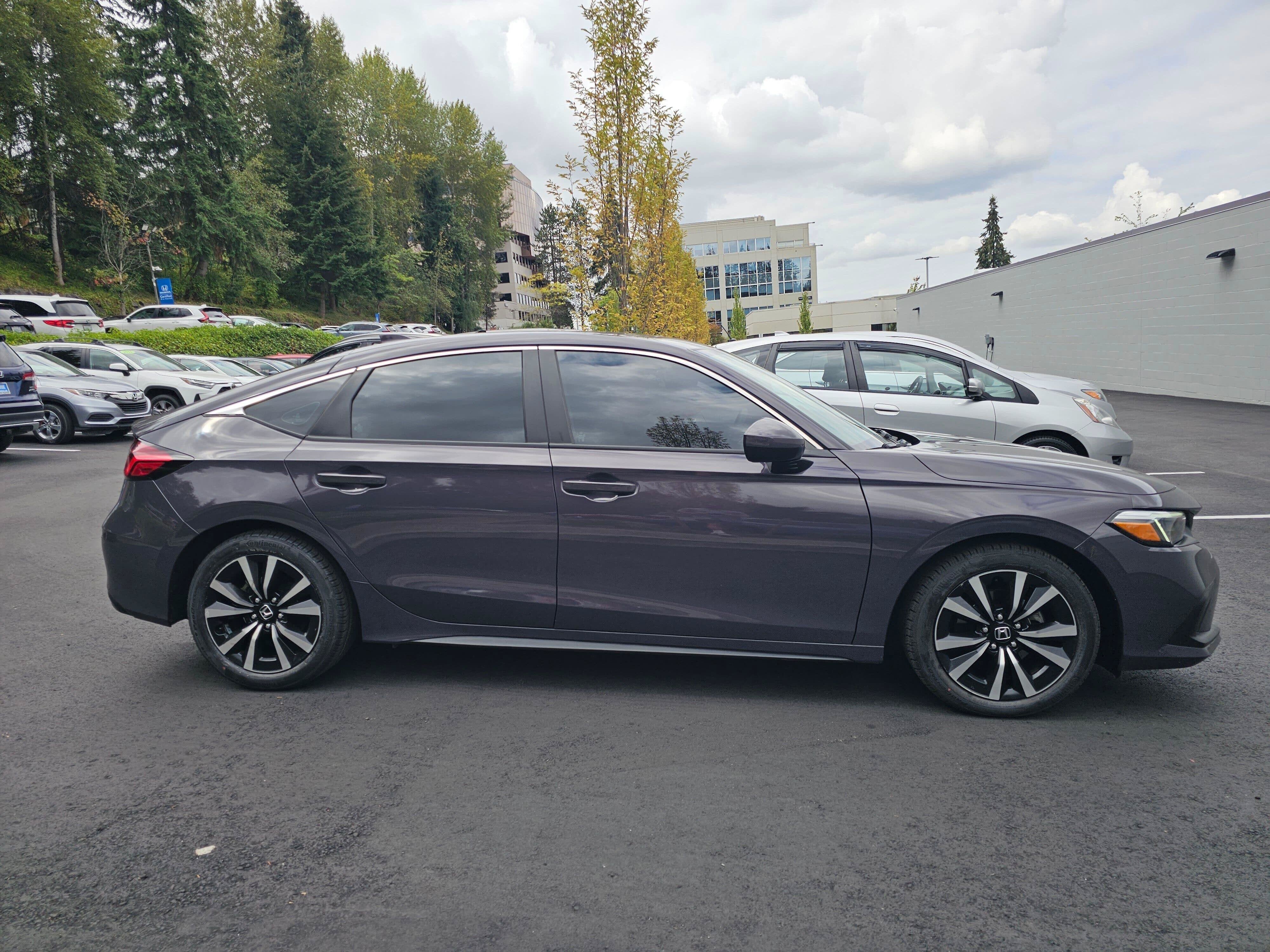 2024 Honda Civic Hatchback EX-L