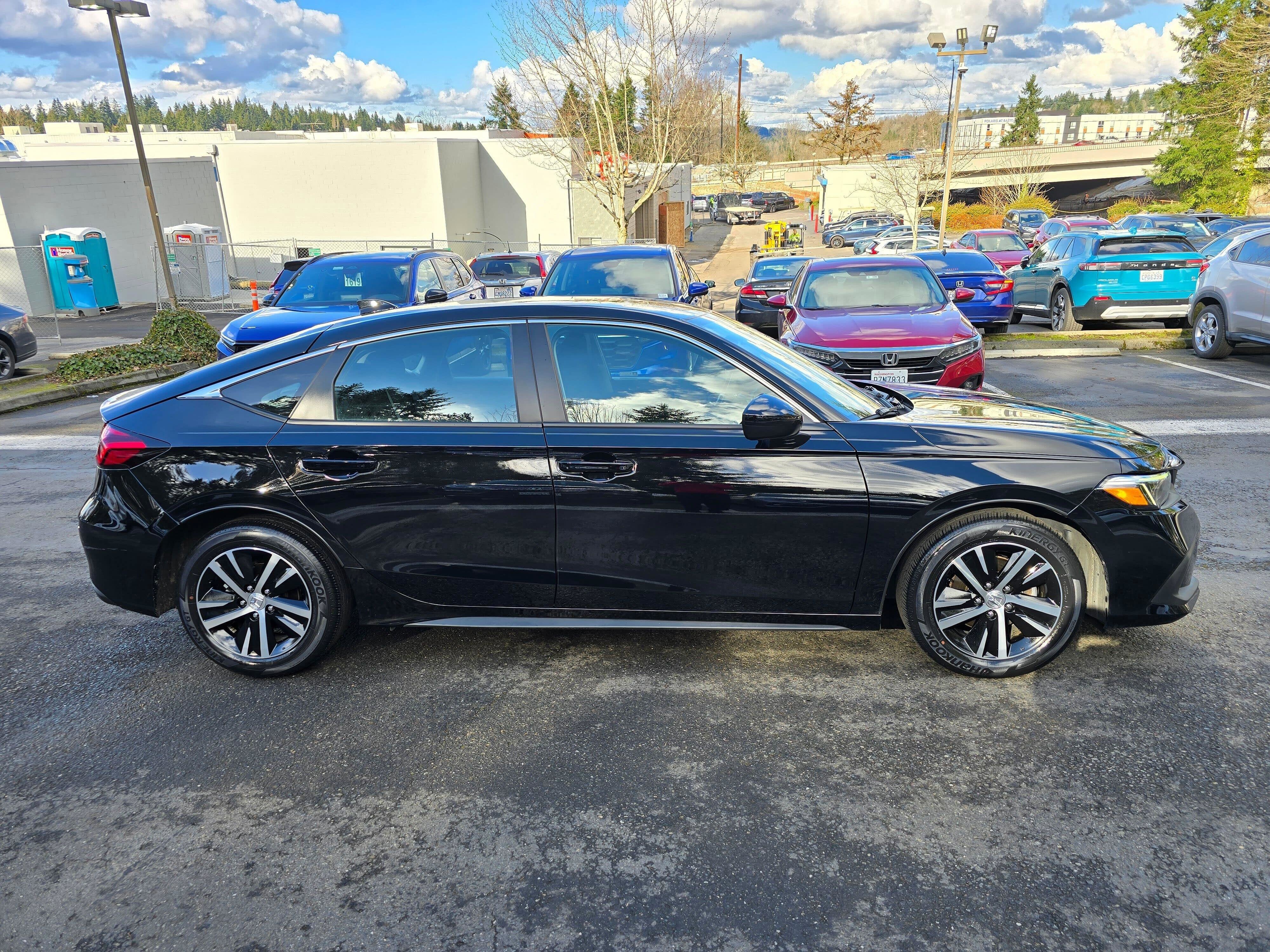 2023 Honda Civic Hatchback LX