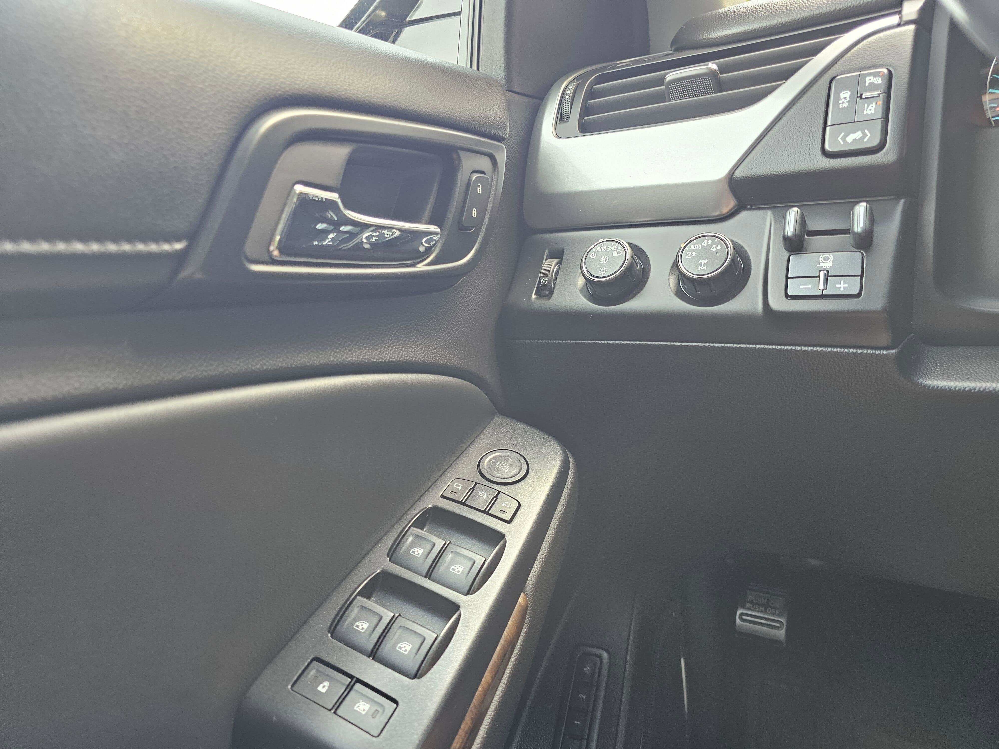 2015 Chevrolet Suburban LT