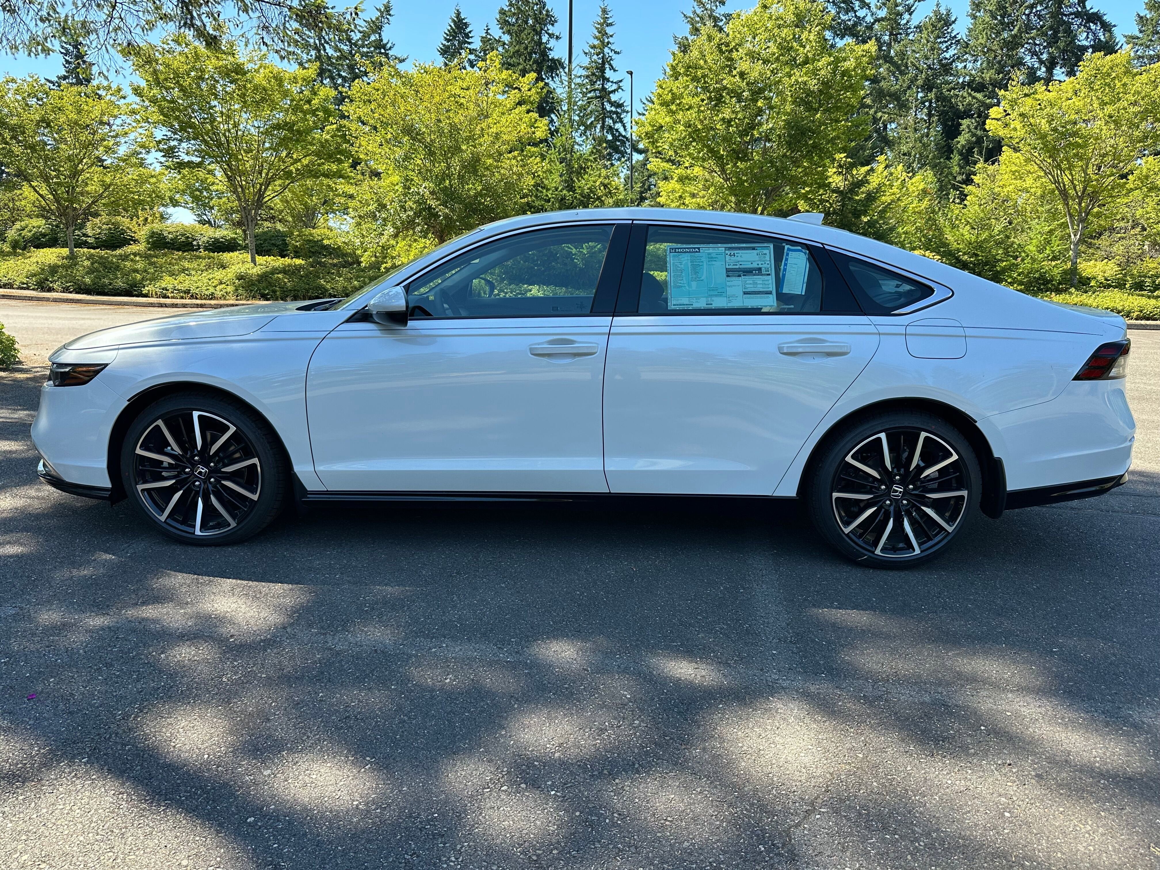 2025 Honda Accord Hybrid Touring