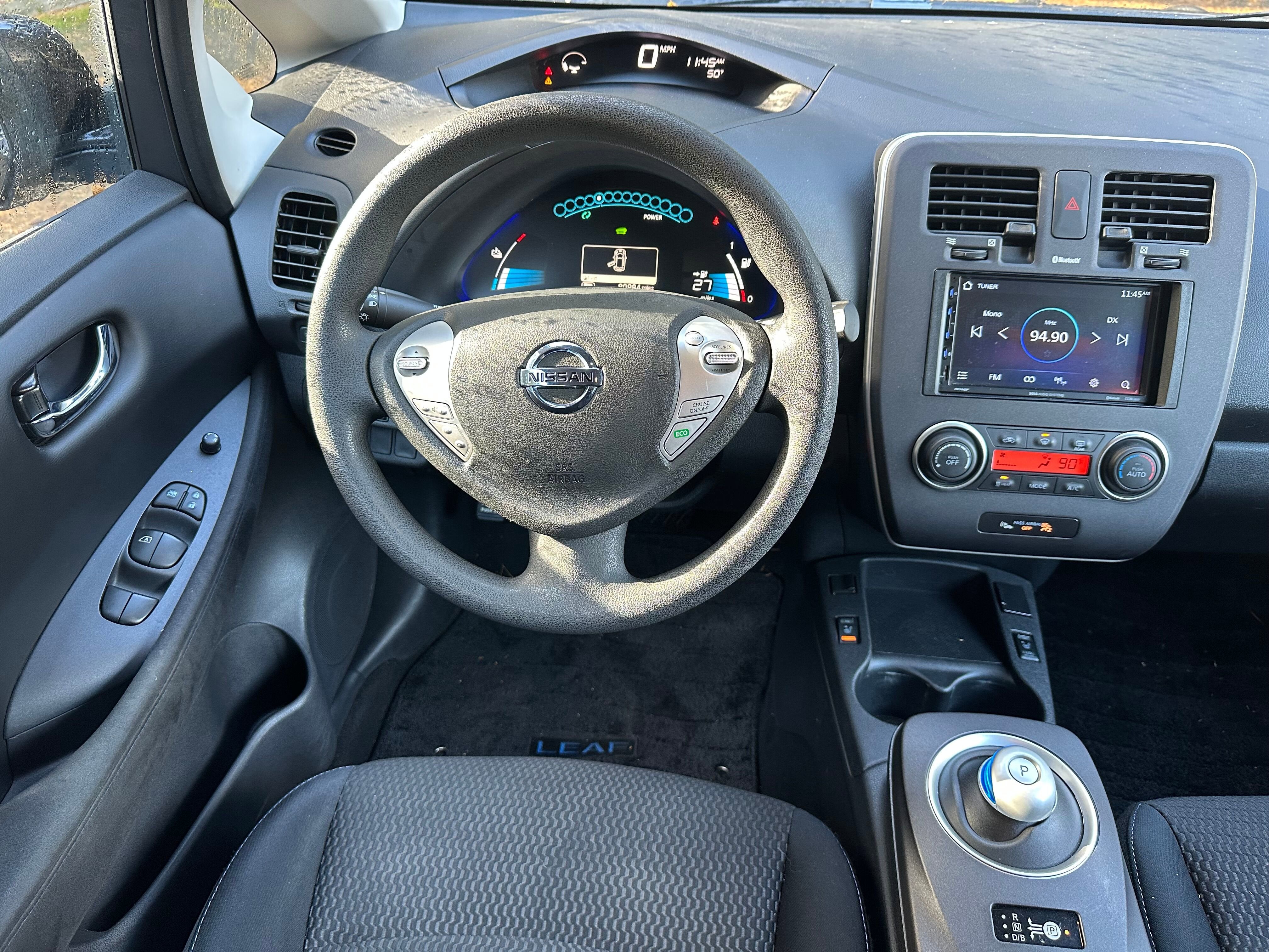 2016 Nissan LEAF S