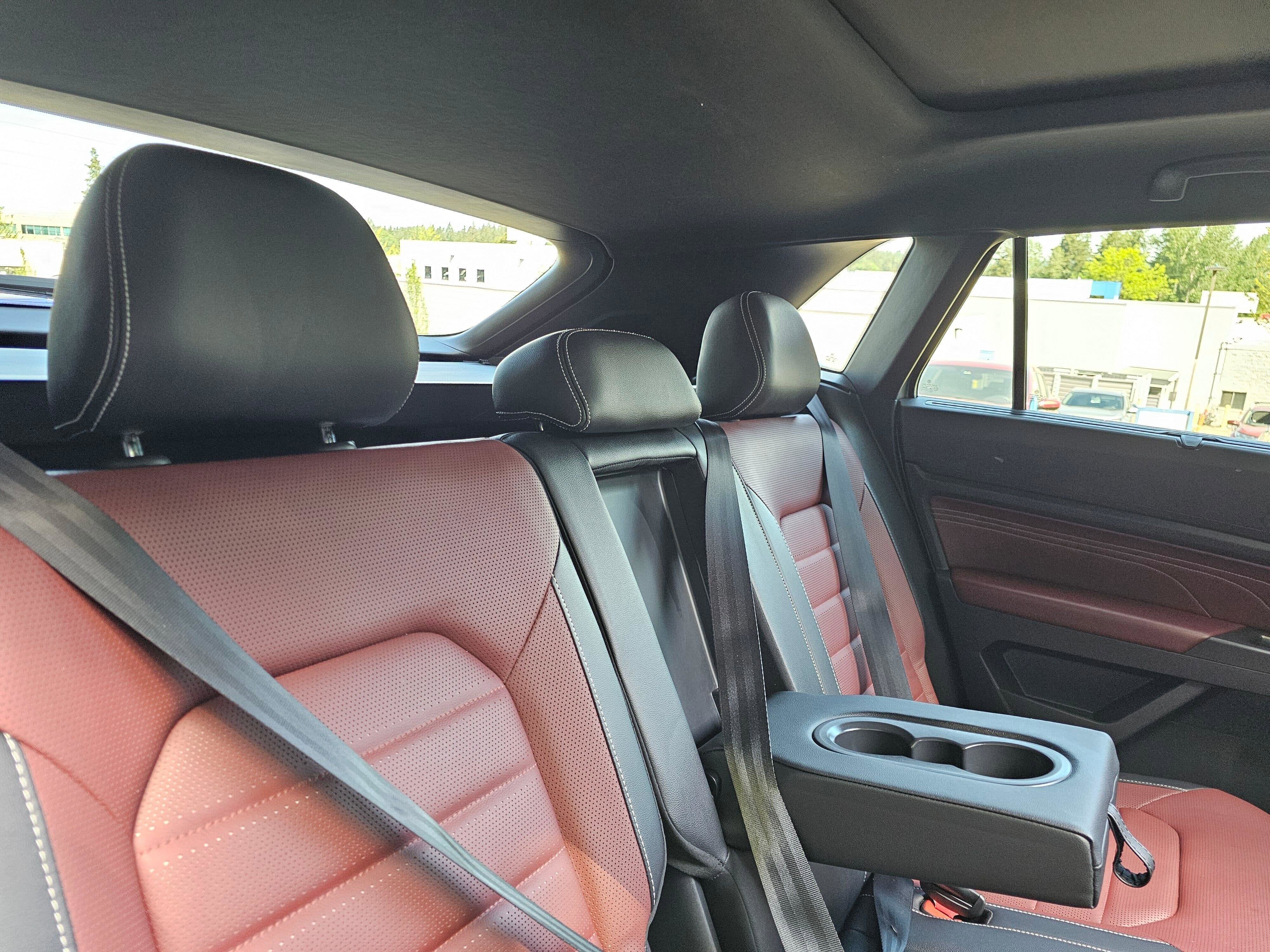 2022 Volkswagen Atlas Cross Sport 3.6L V6 SEL Premium R-Line