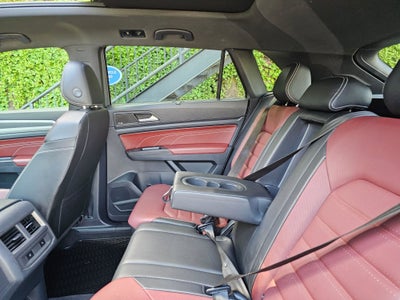 2022 Volkswagen Atlas Cross Sport 3.6L V6 SEL Premium R-Line