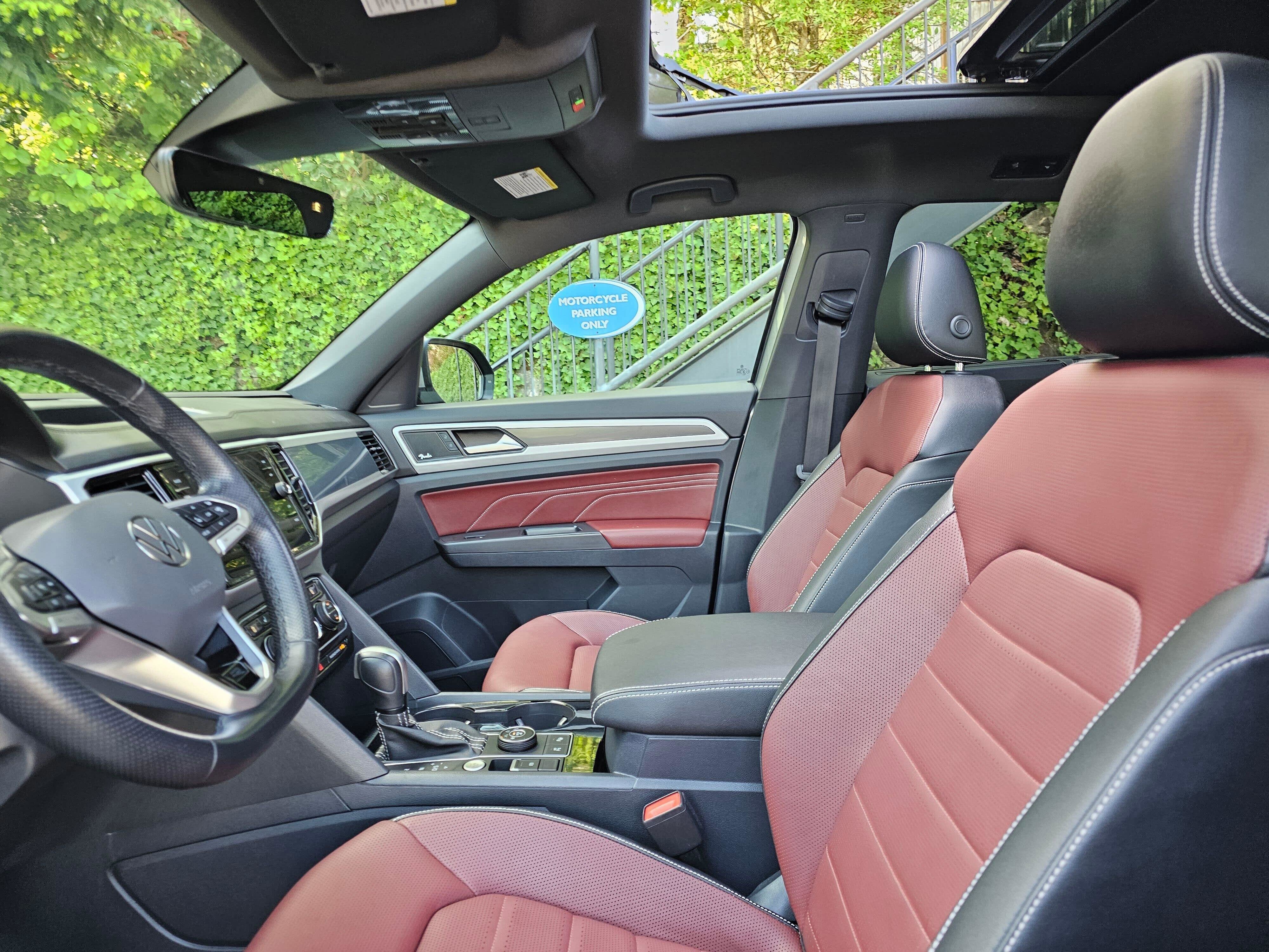2022 Volkswagen Atlas Cross Sport 3.6L V6 SEL Premium R-Line