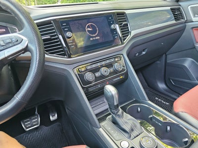 2022 Volkswagen Atlas Cross Sport 3.6L V6 SEL Premium R-Line