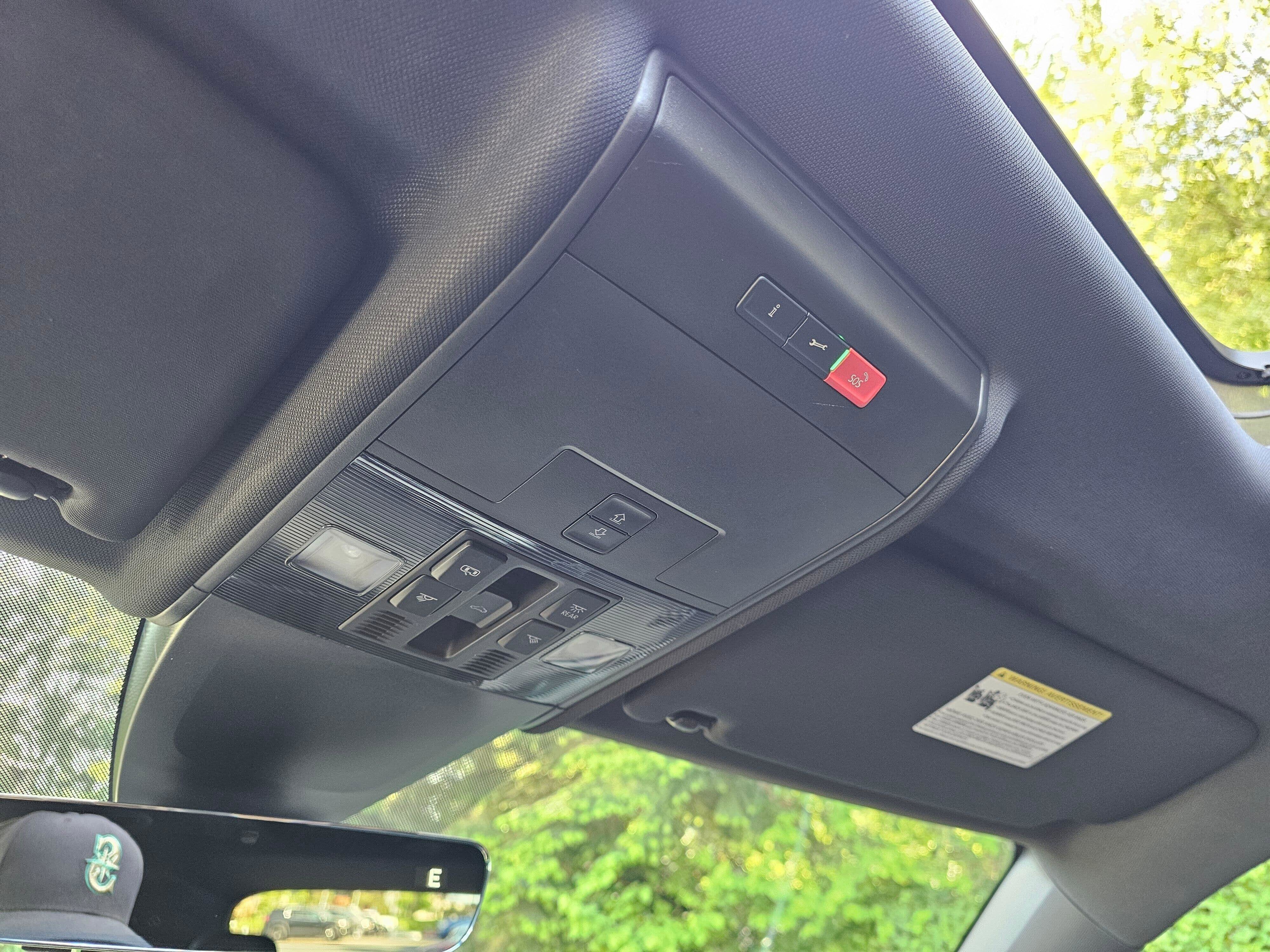 2022 Volkswagen Atlas Cross Sport 3.6L V6 SEL Premium R-Line