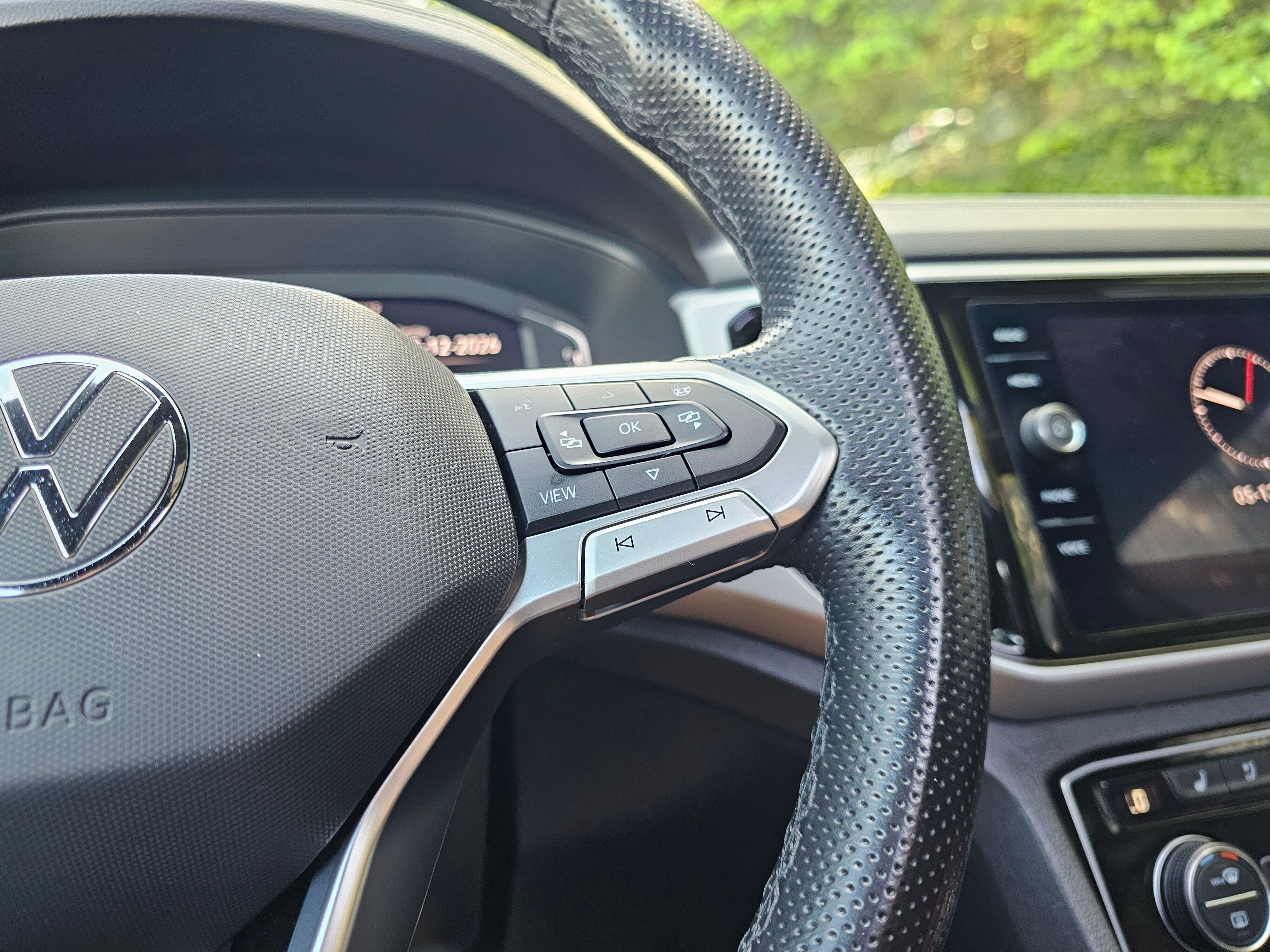 2022 Volkswagen Atlas Cross Sport 3.6L V6 SEL Premium R-Line