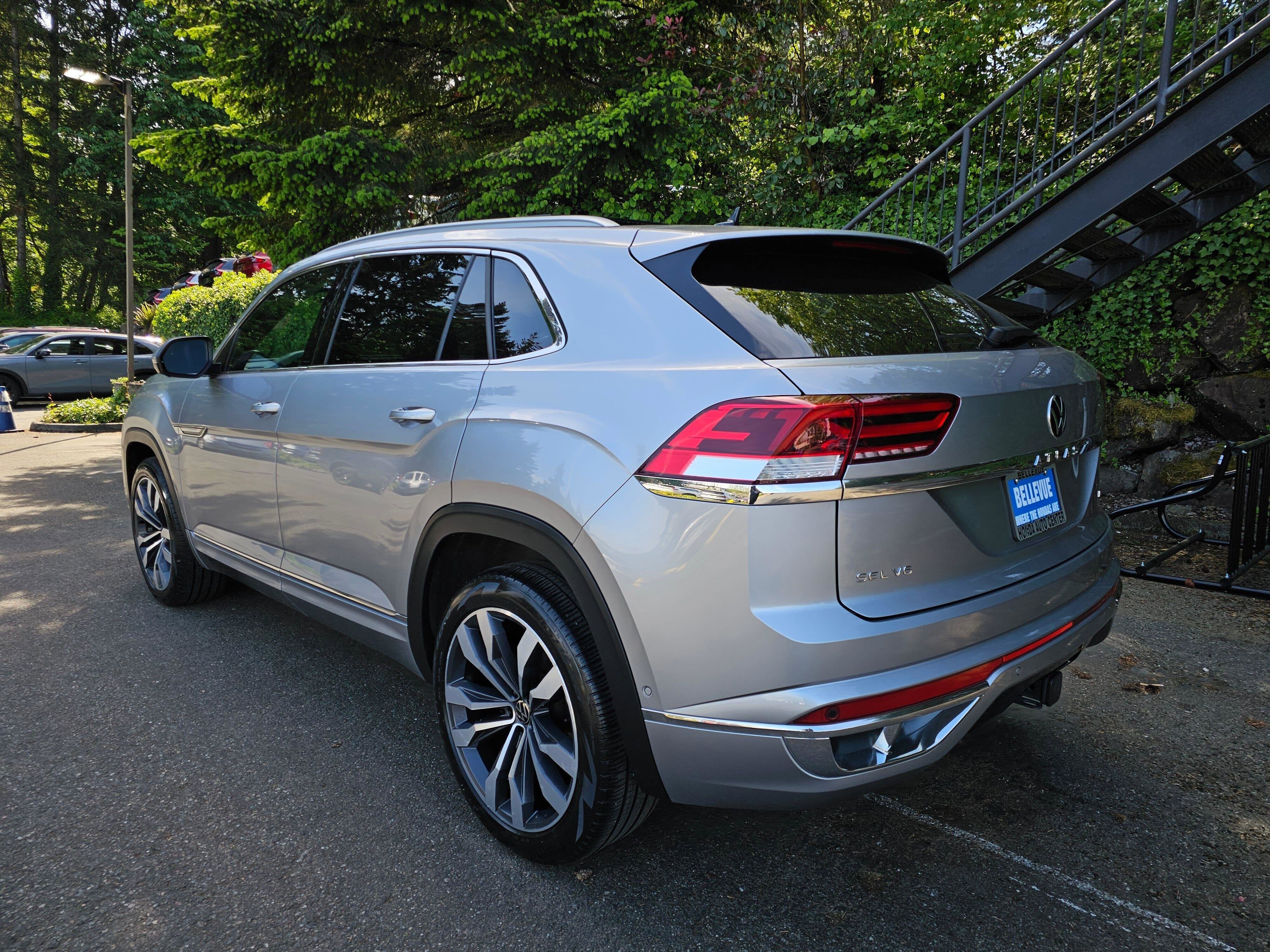 2022 Volkswagen Atlas Cross Sport 3.6L V6 SEL Premium R-Line