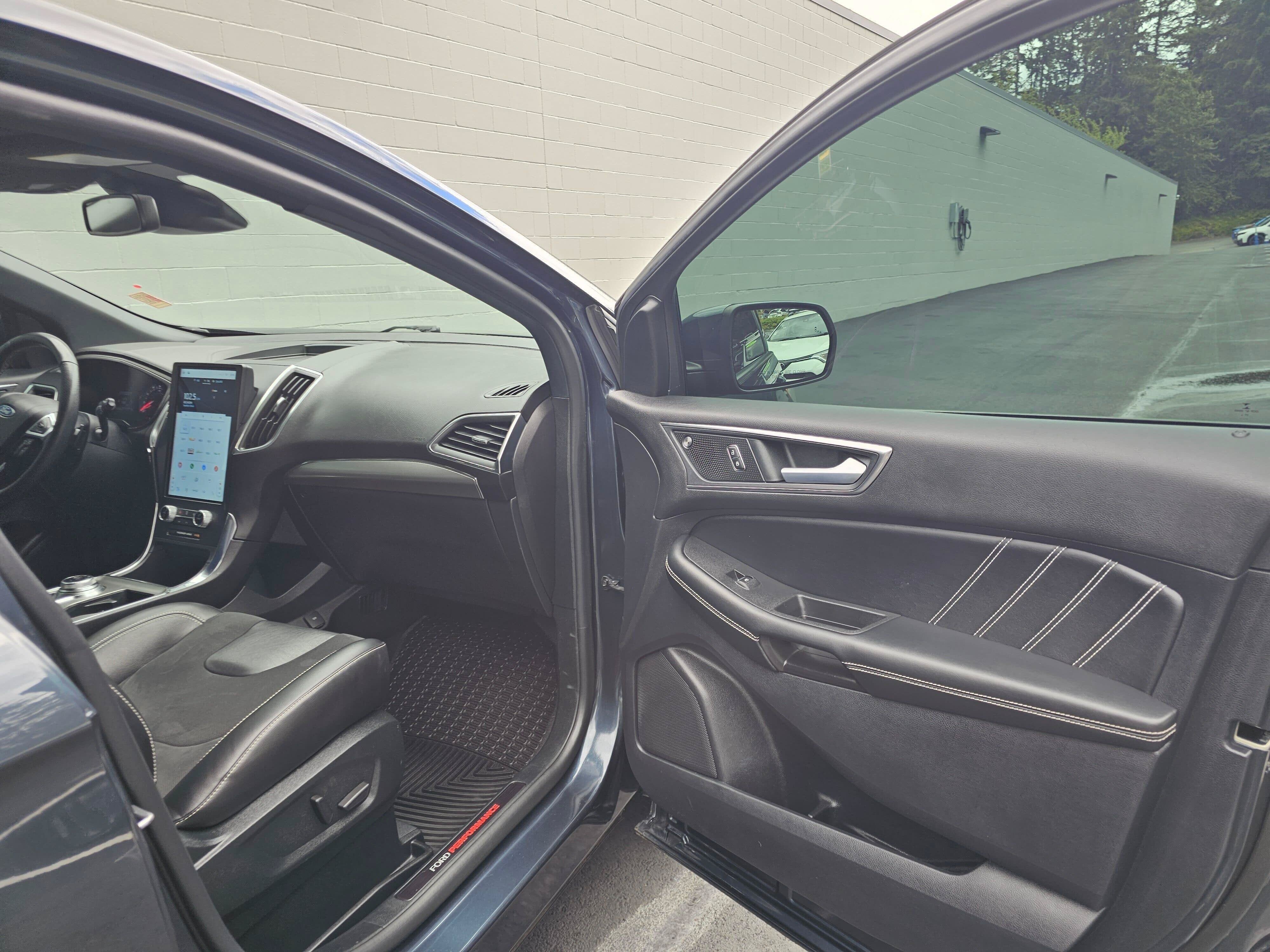 2022 Ford Edge ST
