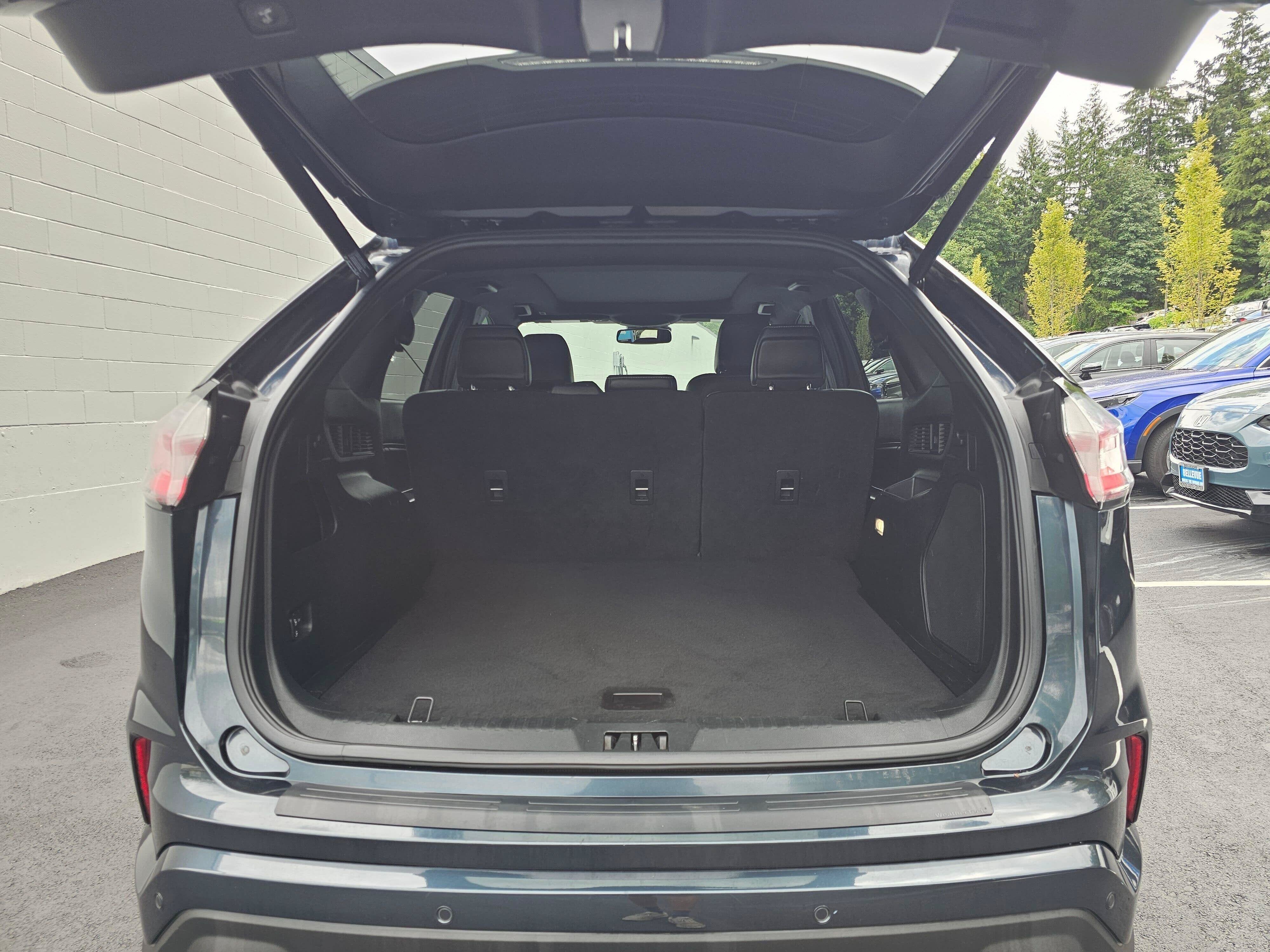 2022 Ford Edge ST