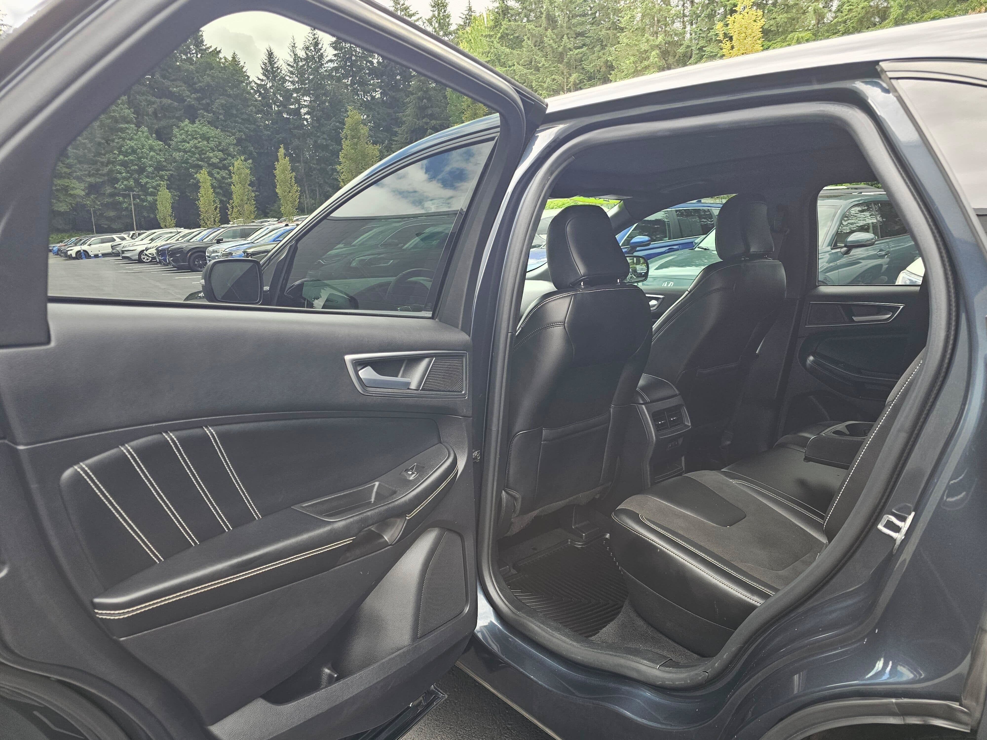 2022 Ford Edge ST