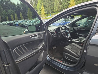 2022 Ford Edge ST