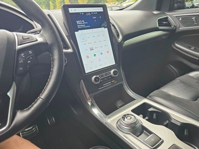 2022 Ford Edge ST
