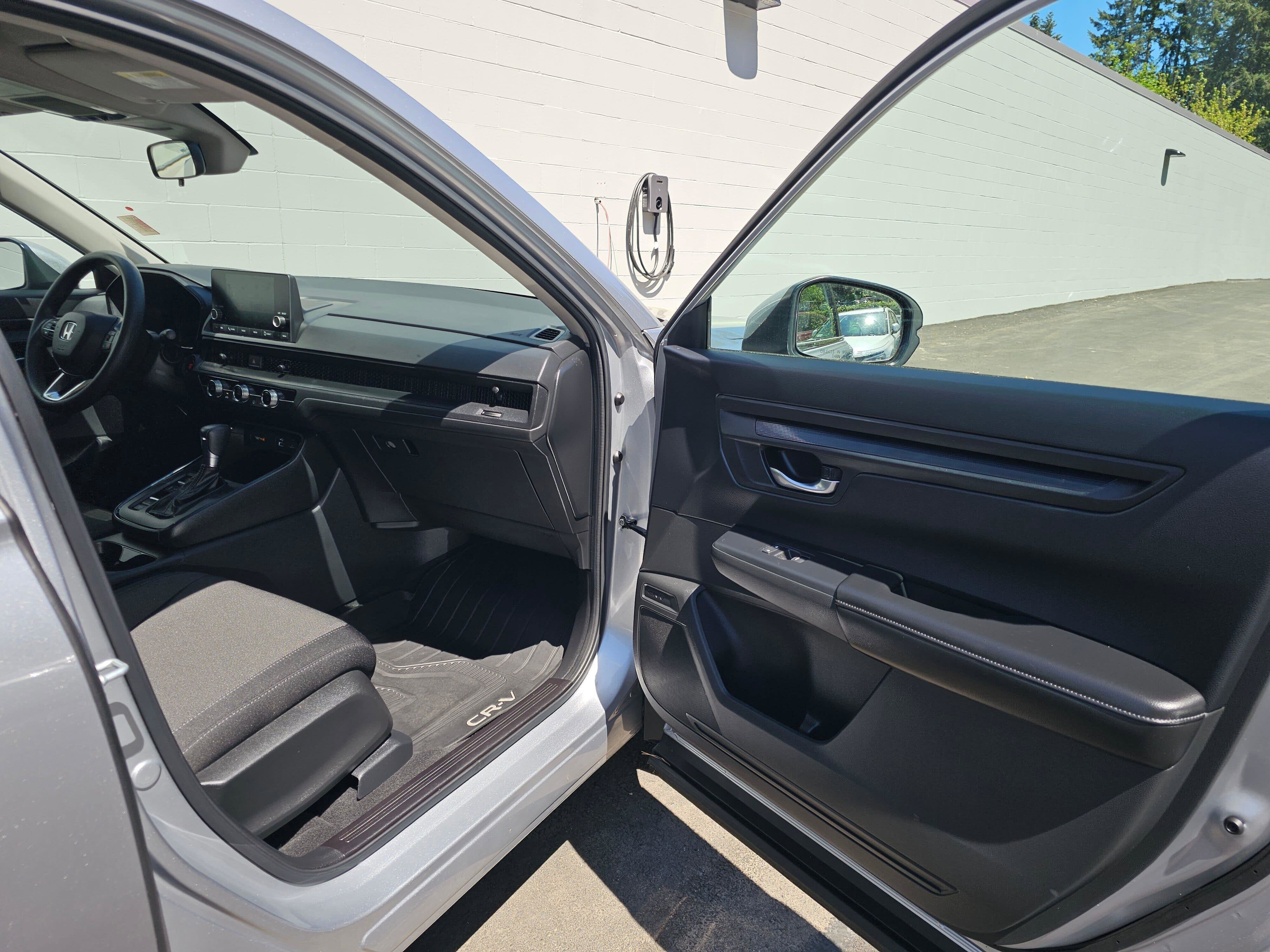 2025 Honda CR-V LX