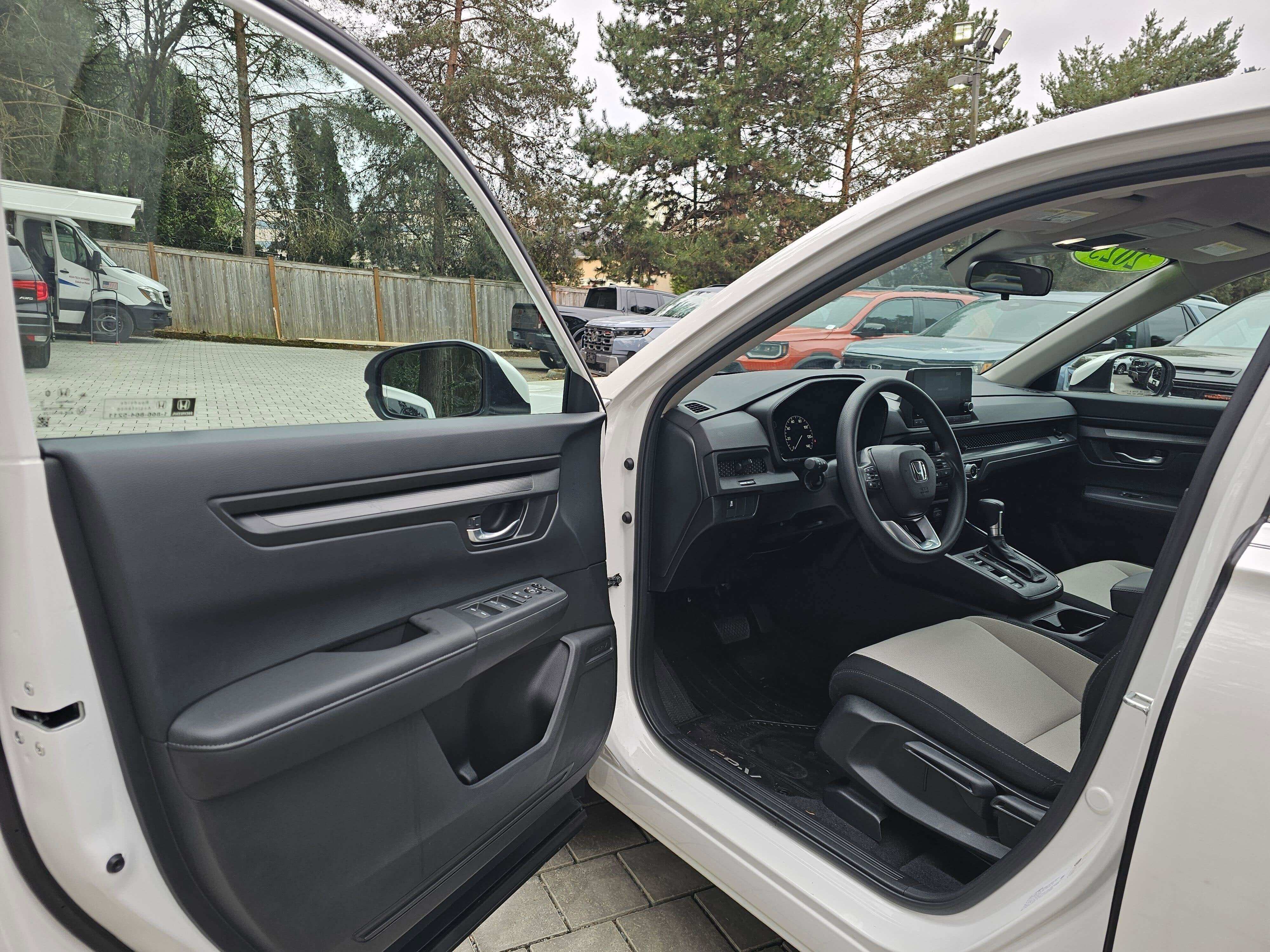 2025 Honda CR-V LX
