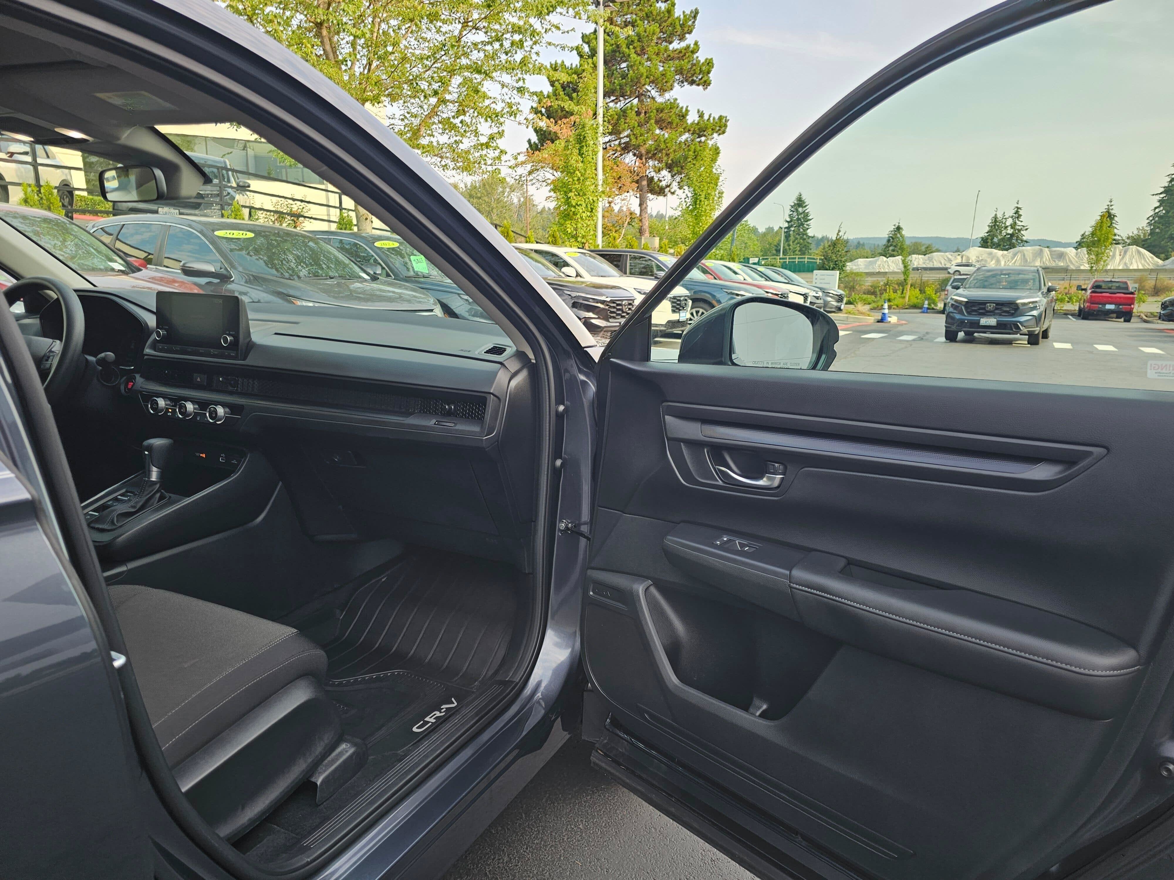 2025 Honda CR-V LX