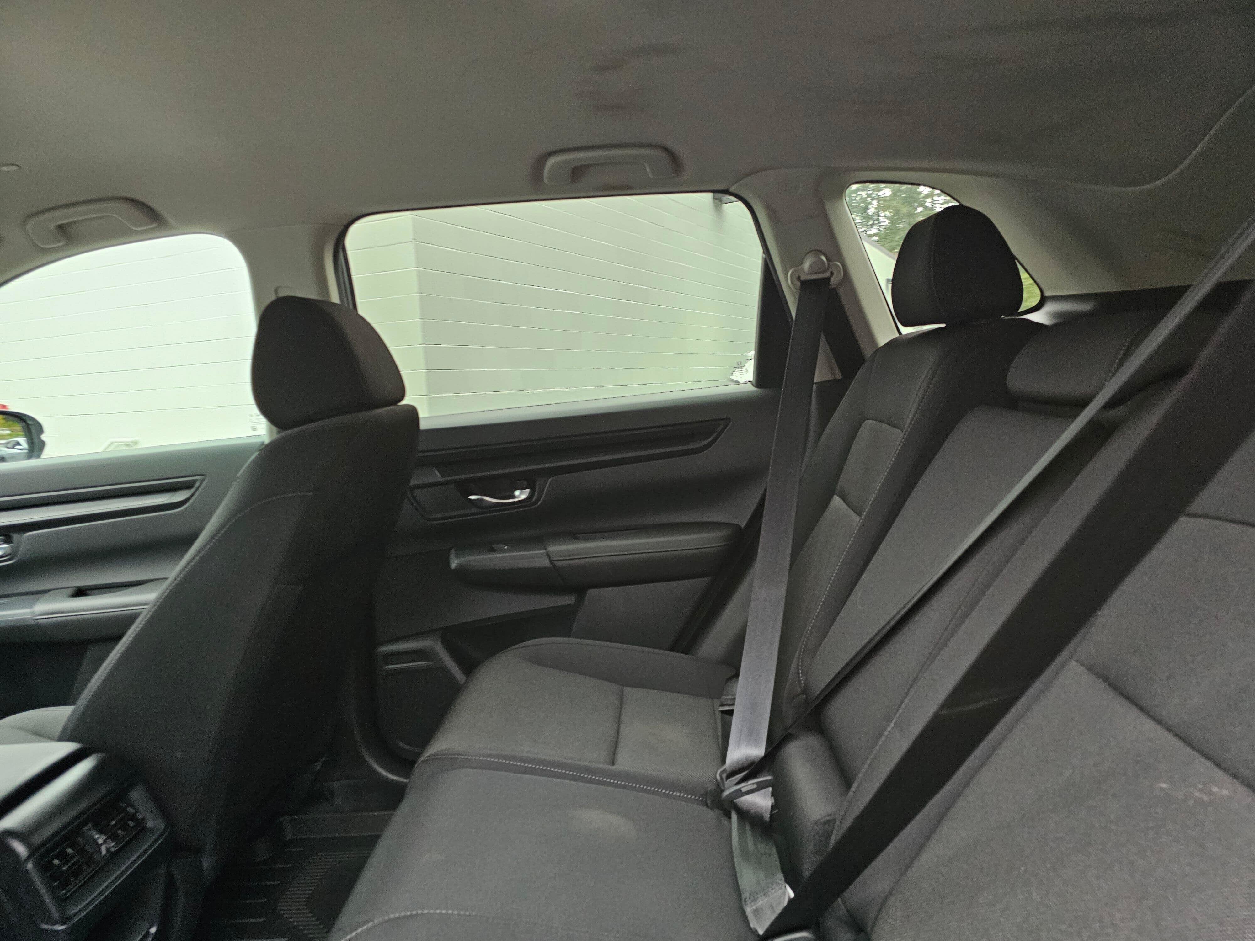 2025 Honda CR-V LX - Photo 19