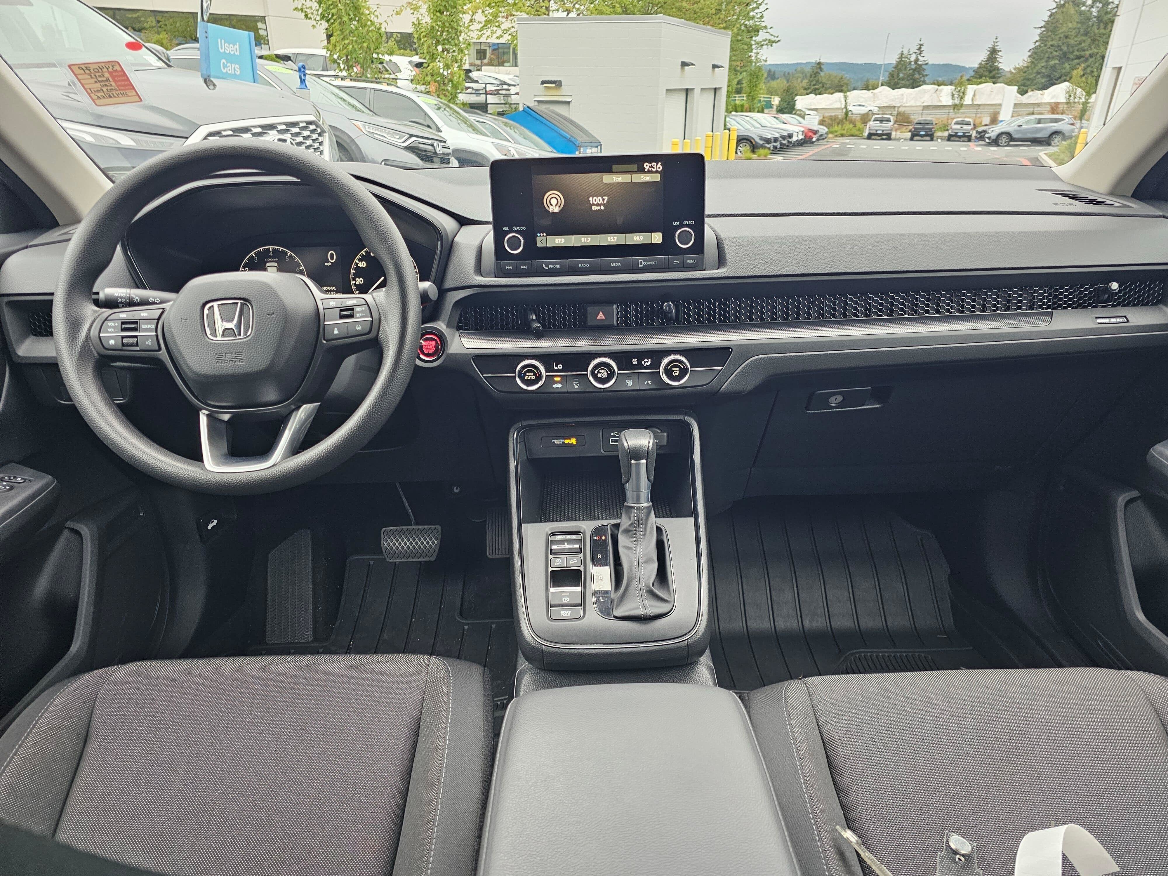 2025 Honda CR-V LX - Photo 21