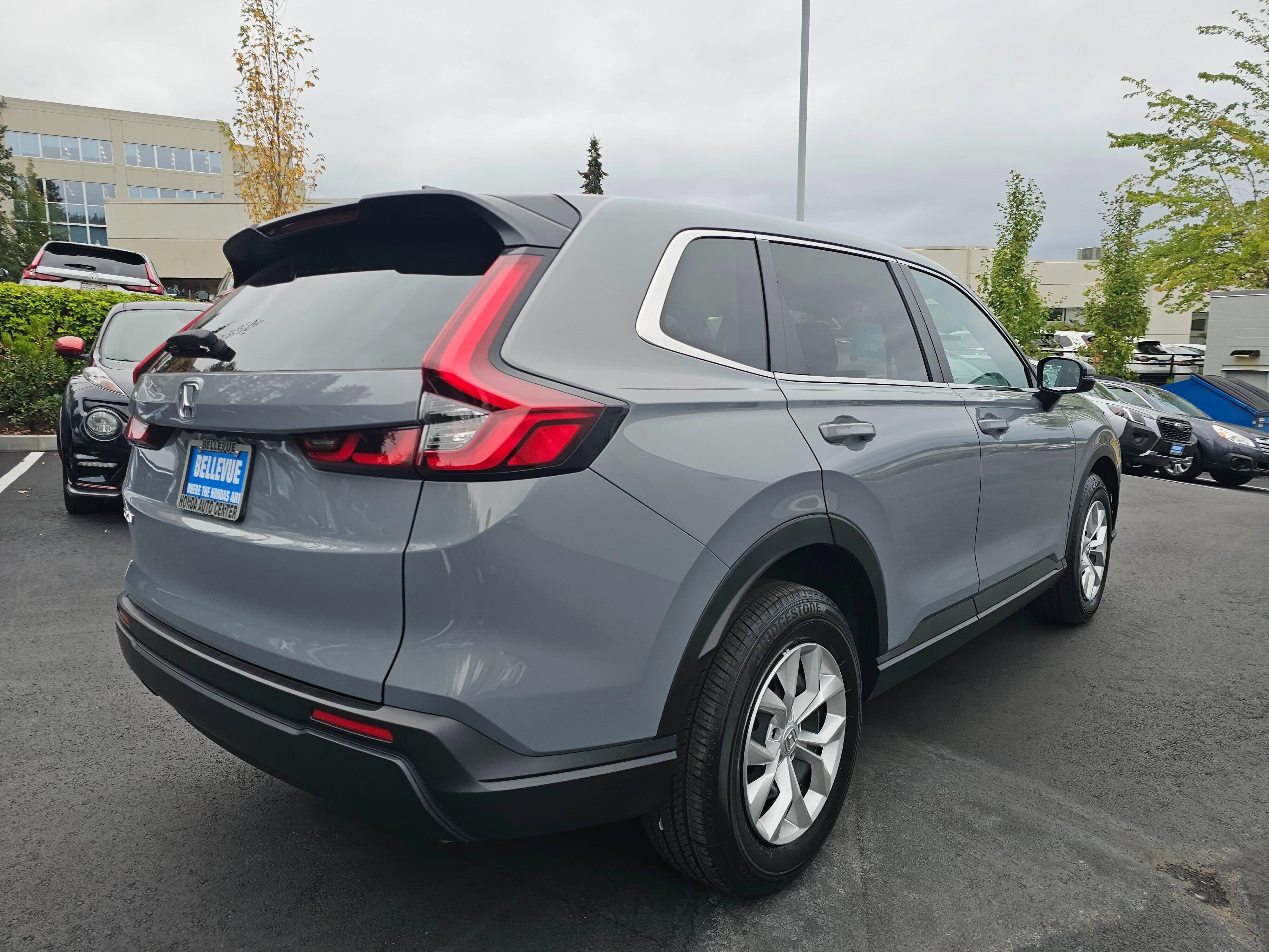 2025 Honda CR-V LX - Photo 7