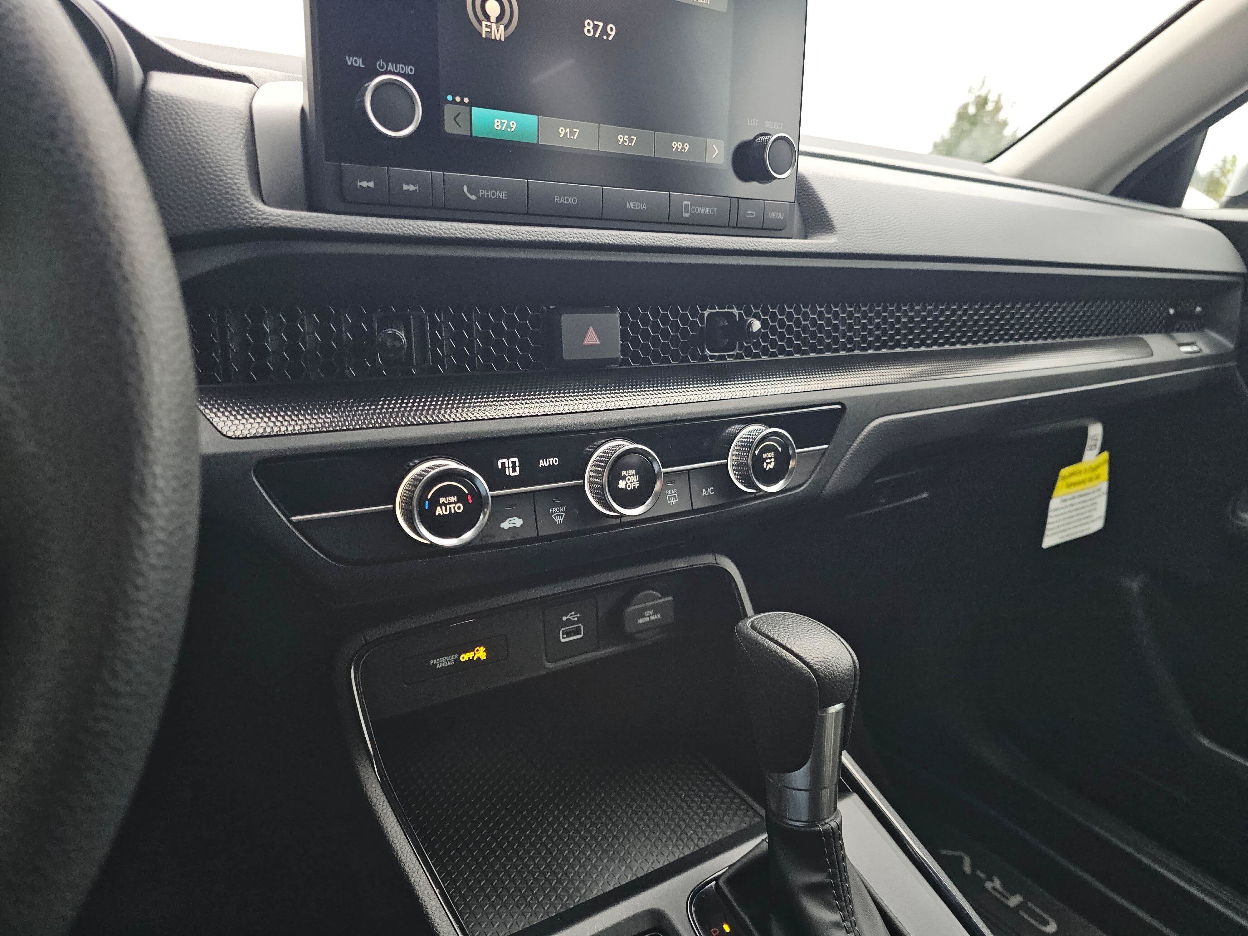 2025 Honda CR-V LX - Photo 28