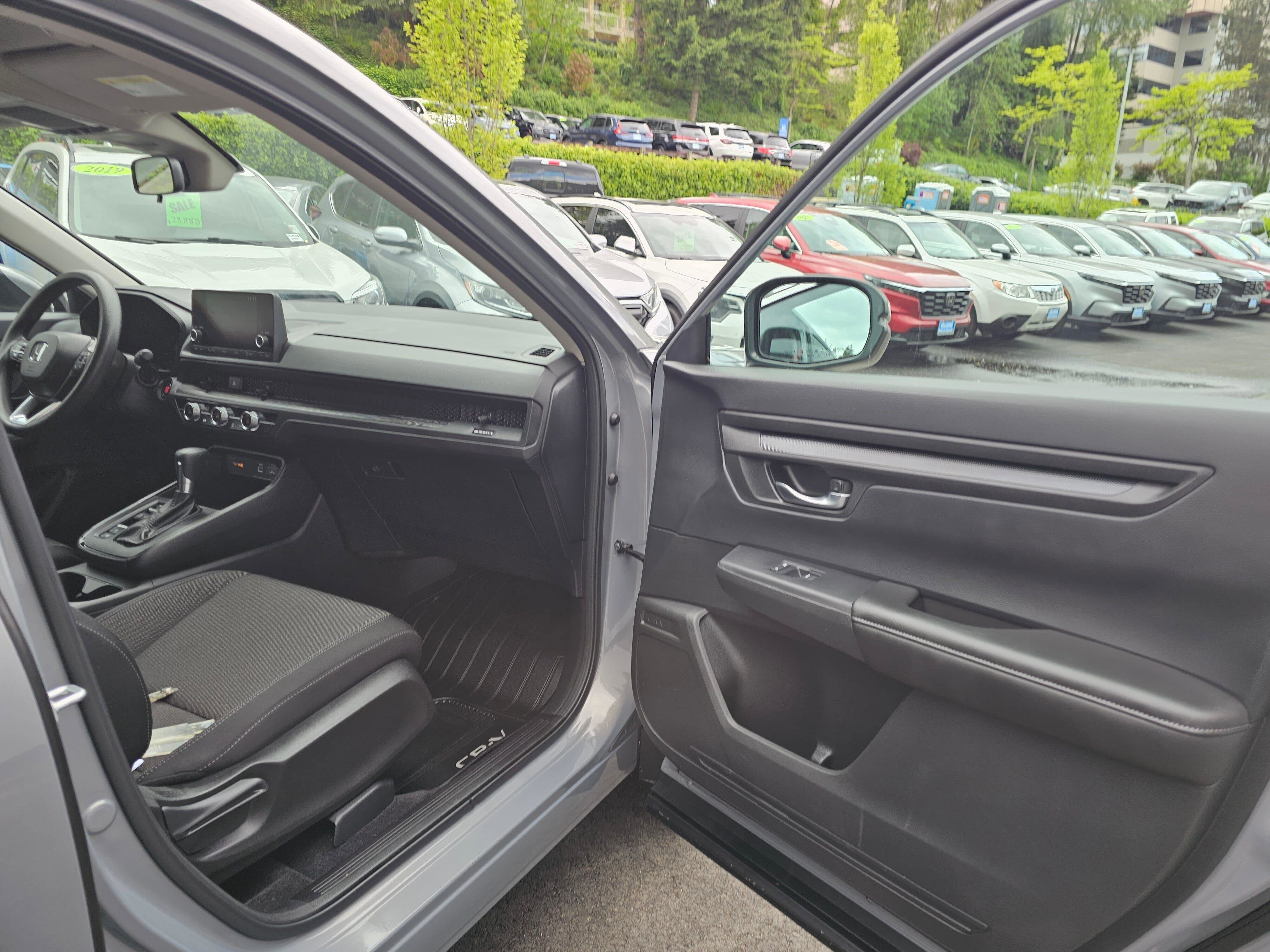 2025 Honda CR-V LX