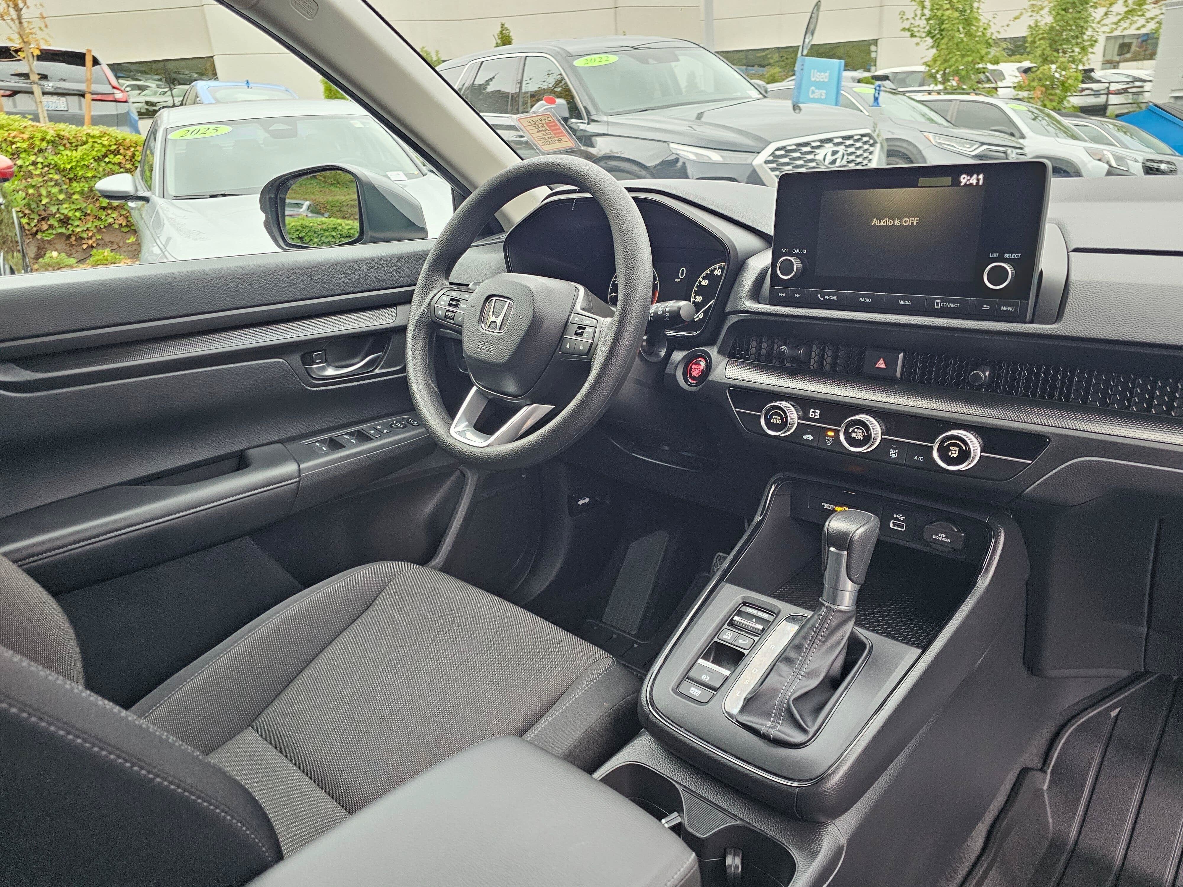 2025 Honda CR-V LX