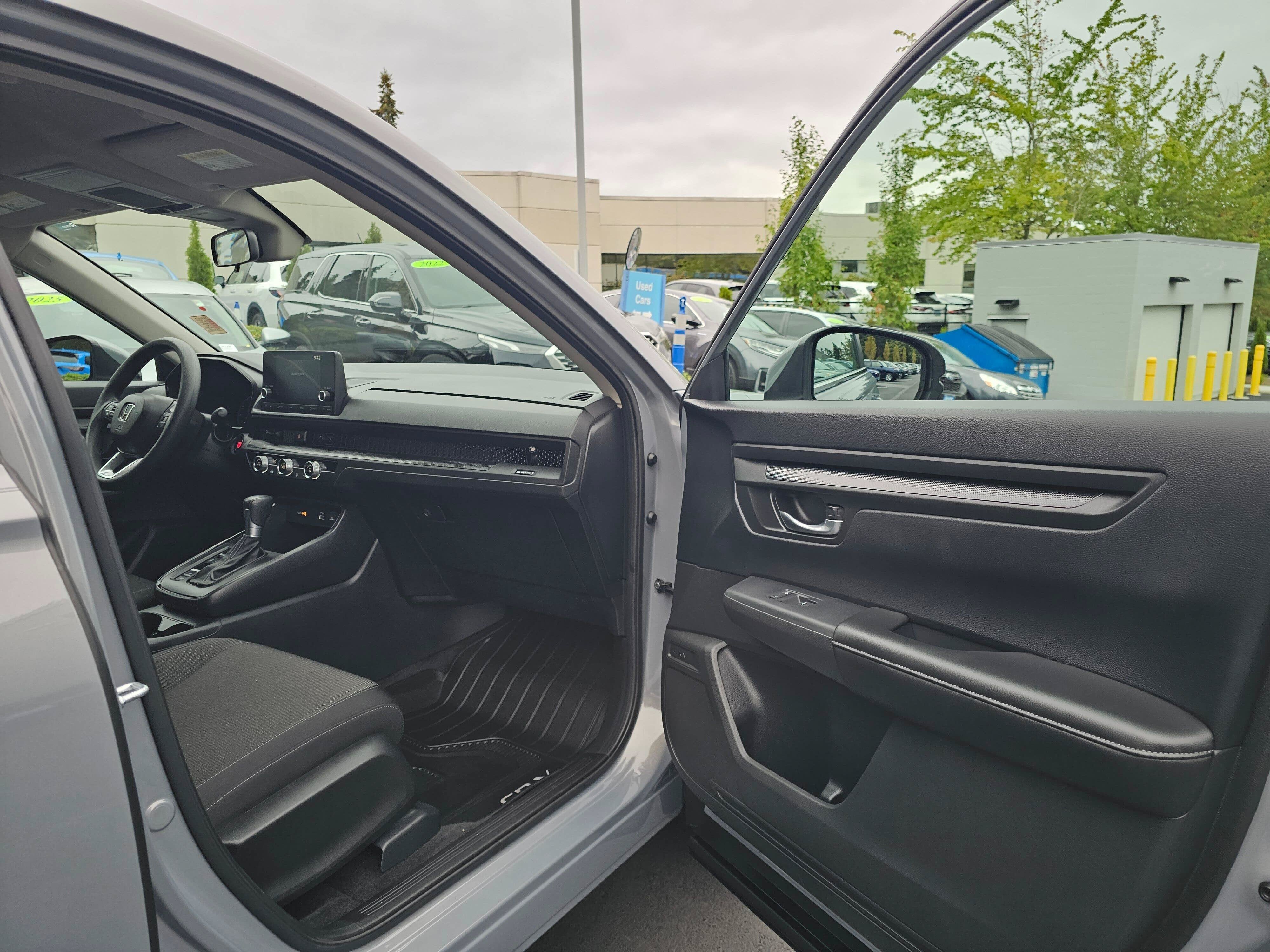 2025 Honda CR-V LX