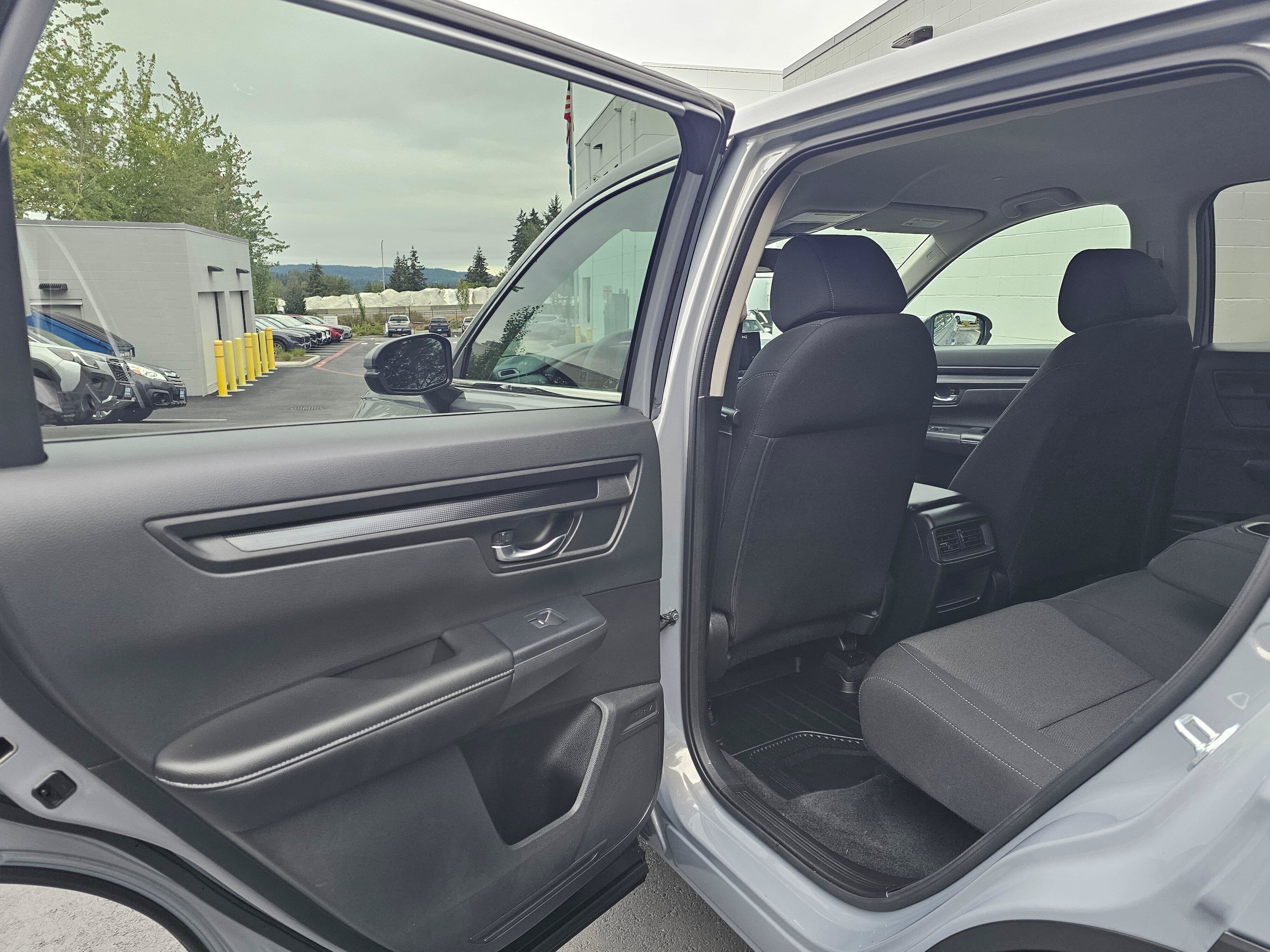 2025 Honda CR-V LX