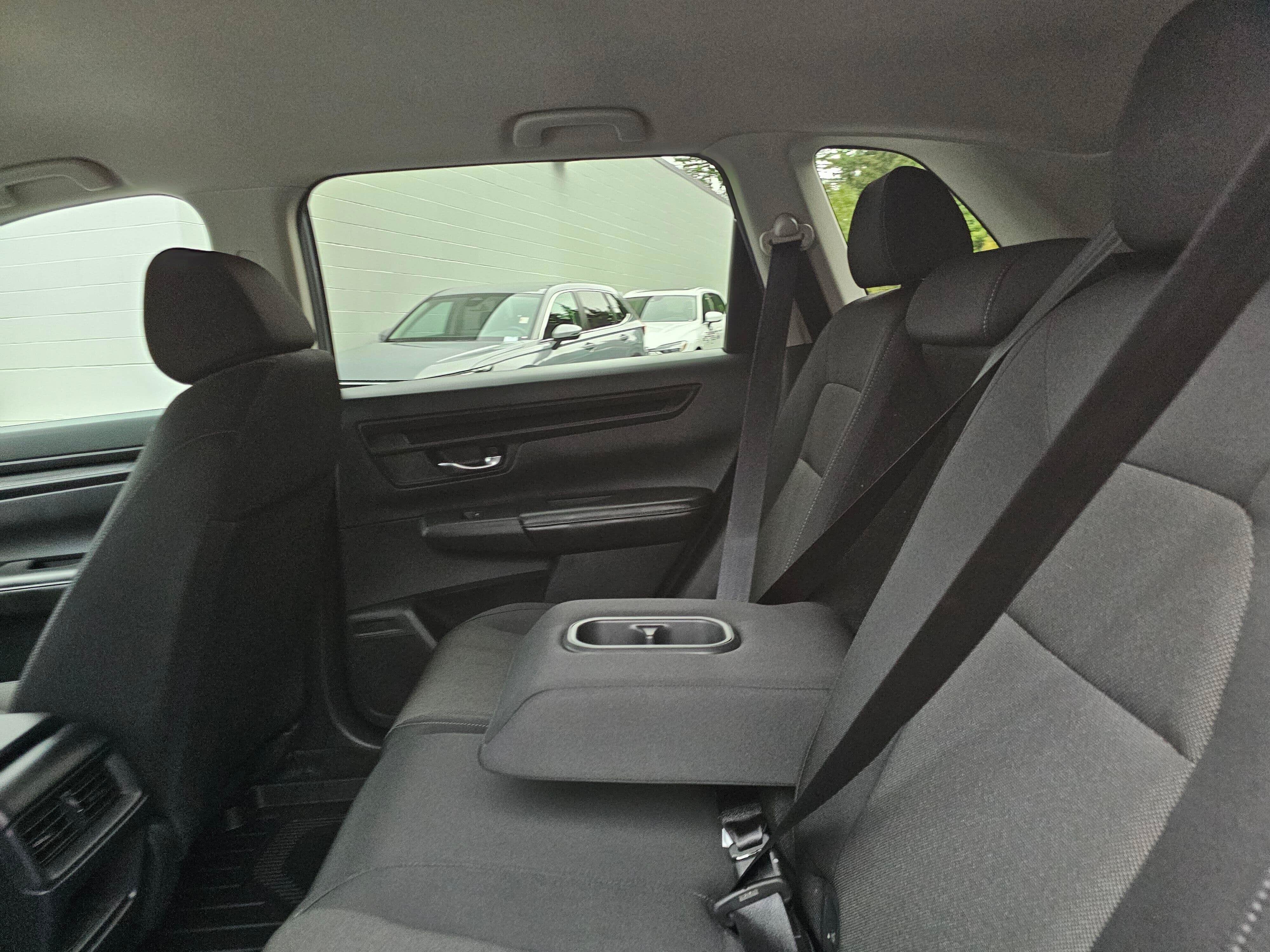 2025 Honda CR-V LX - Photo 20