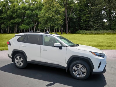 2022 Toyota RAV4 XLE