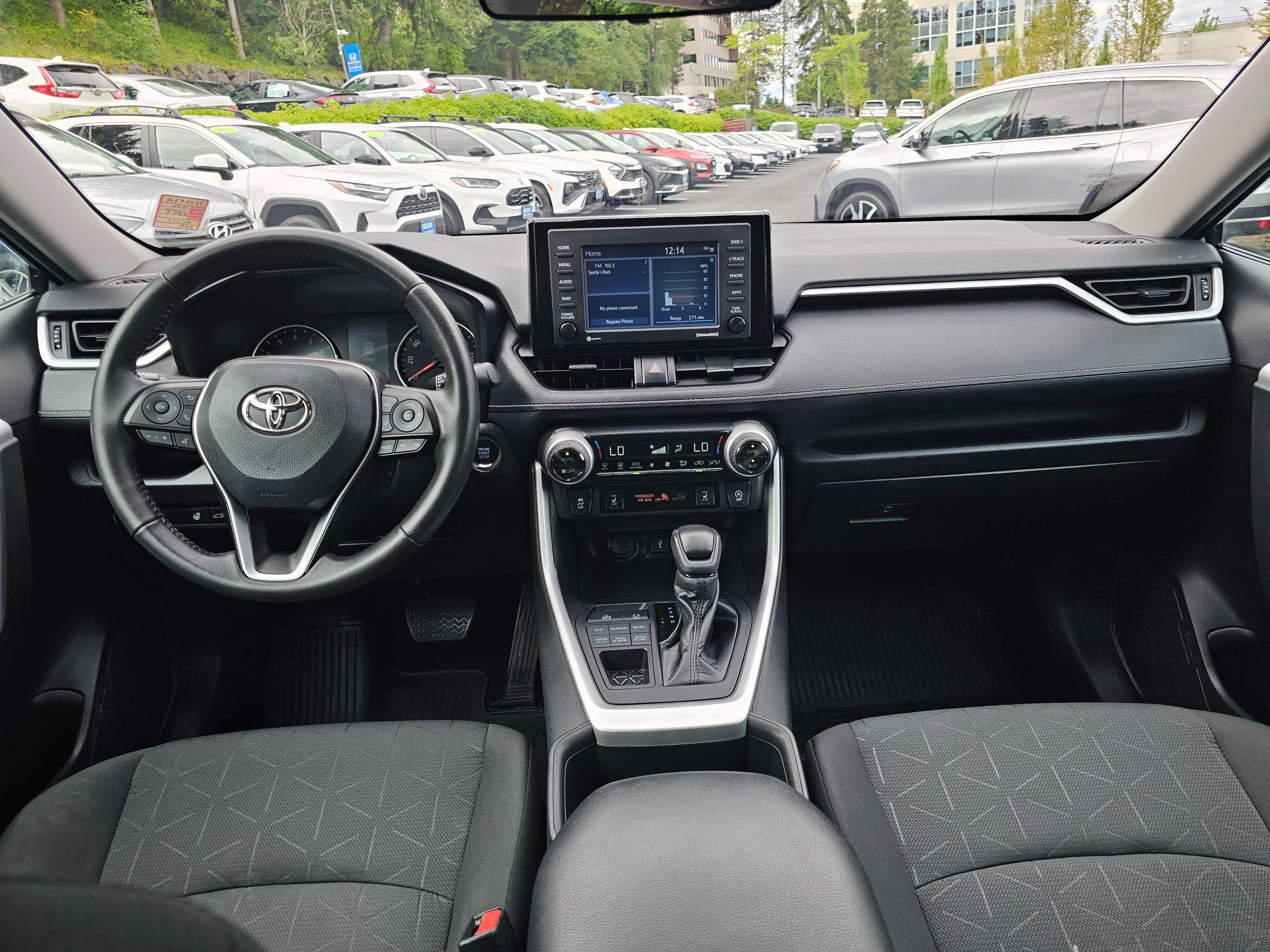2022 Toyota RAV4 XLE