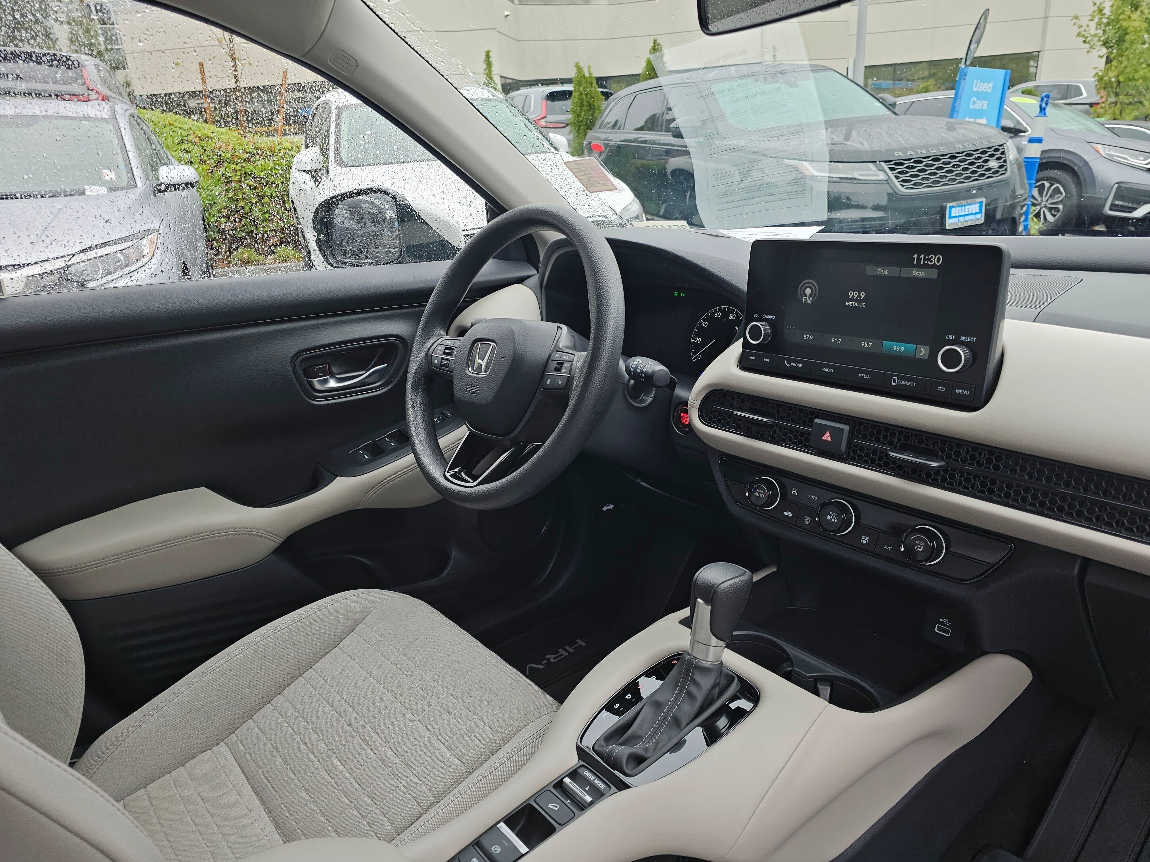2025 Honda HR-V LX - Photo 10