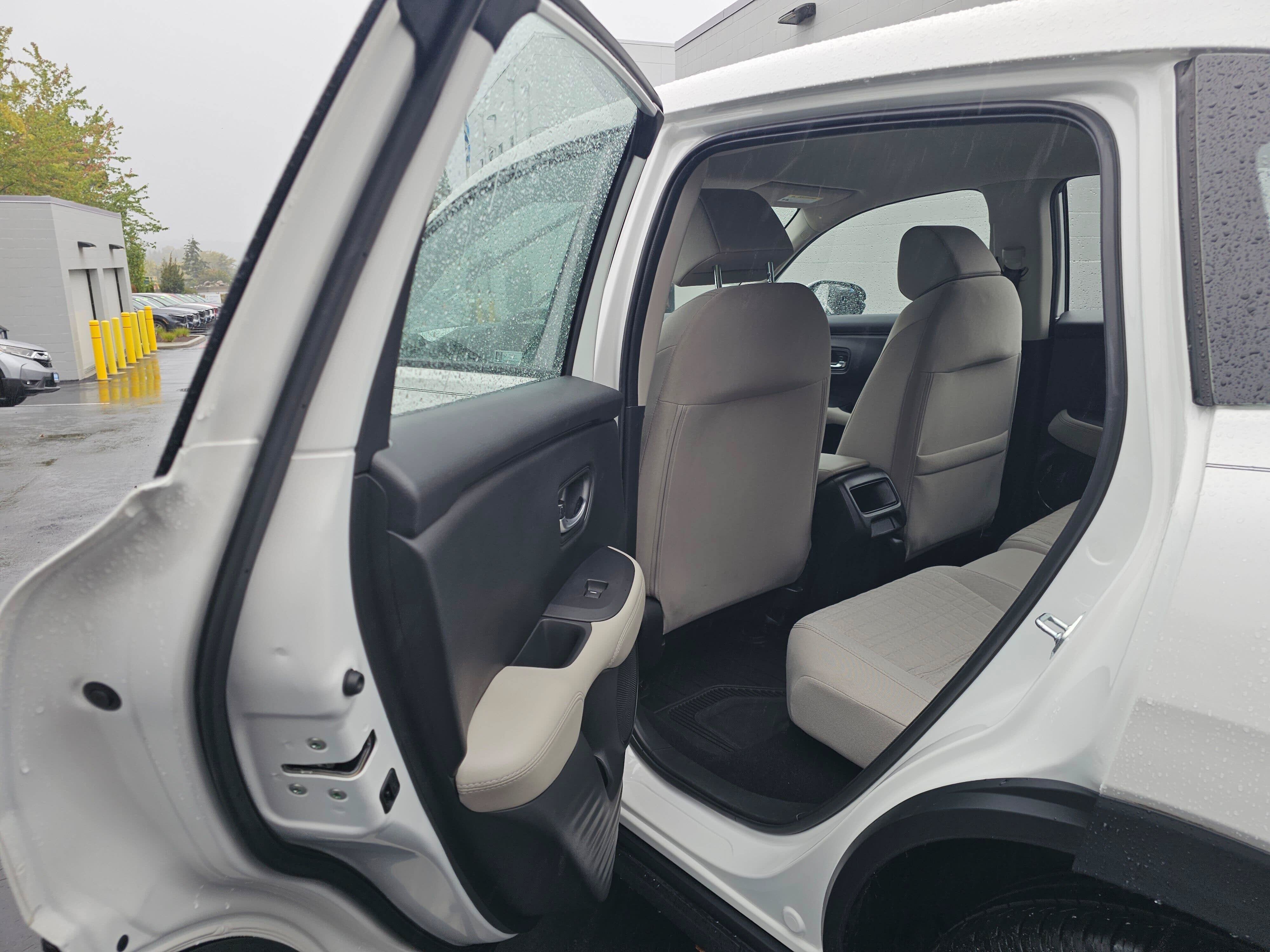 2025 Honda HR-V LX - Photo 19