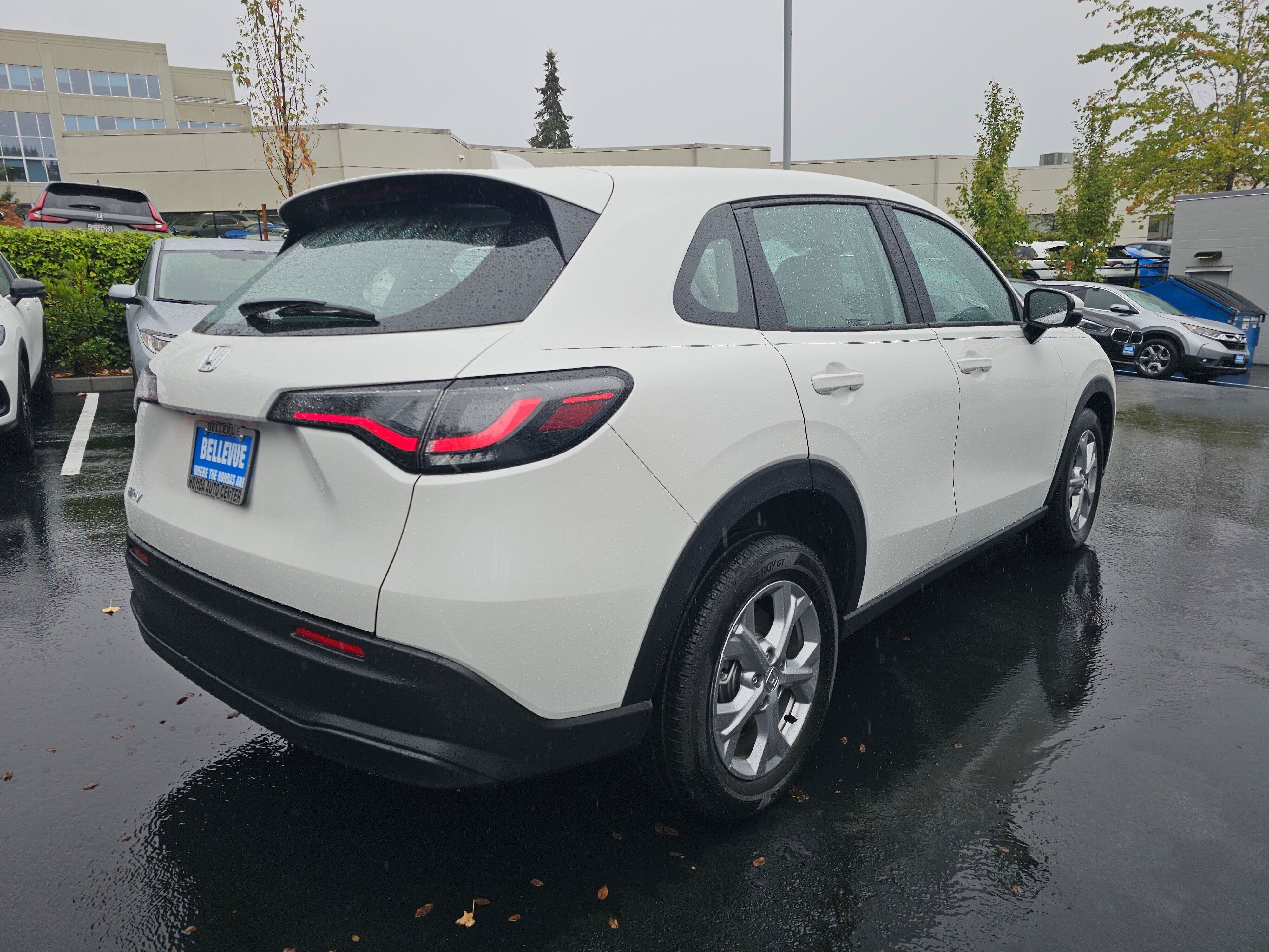2025 Honda HR-V LX - Photo 7