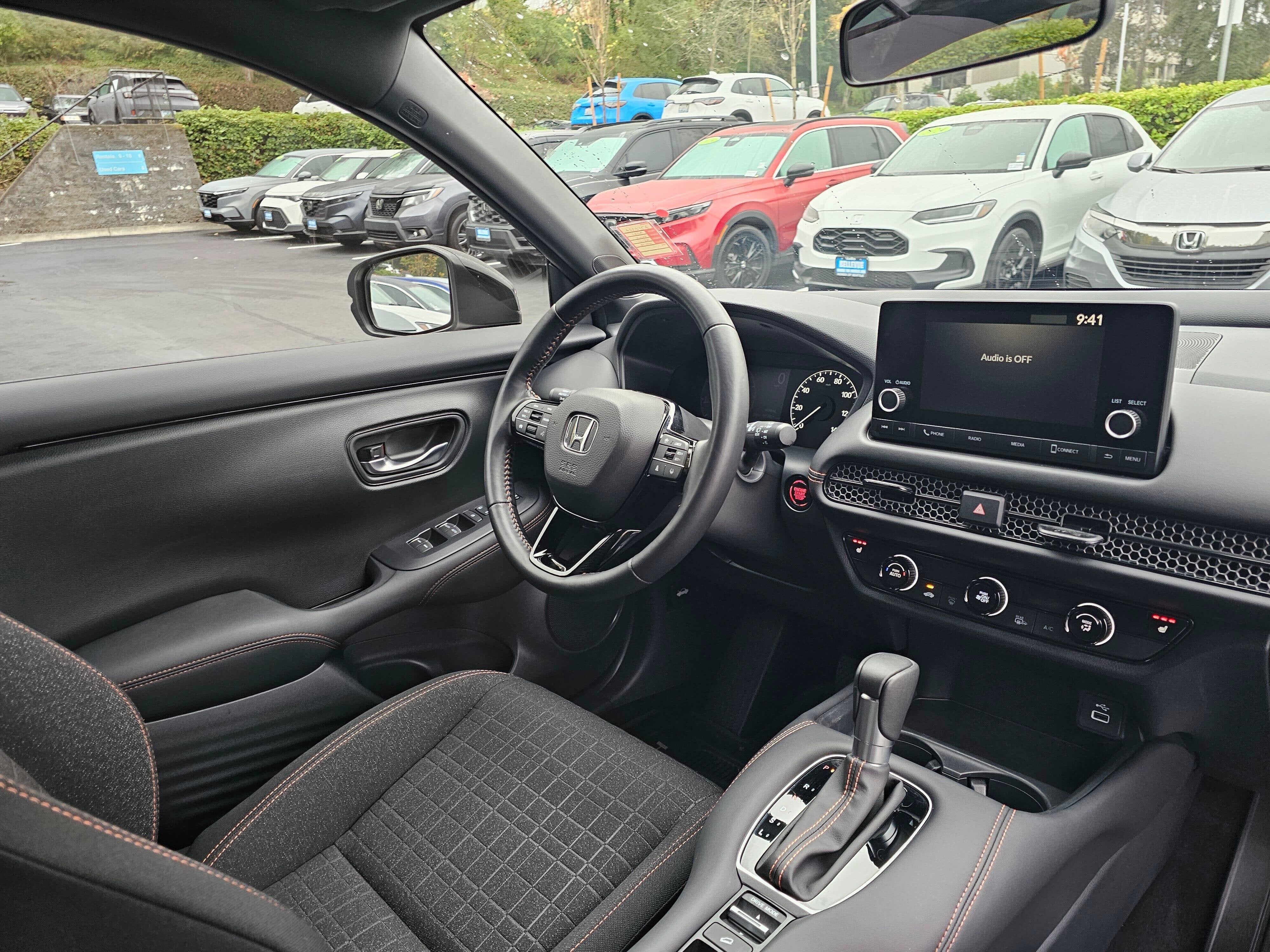 2025 Honda HR-V Sport - Photo 10