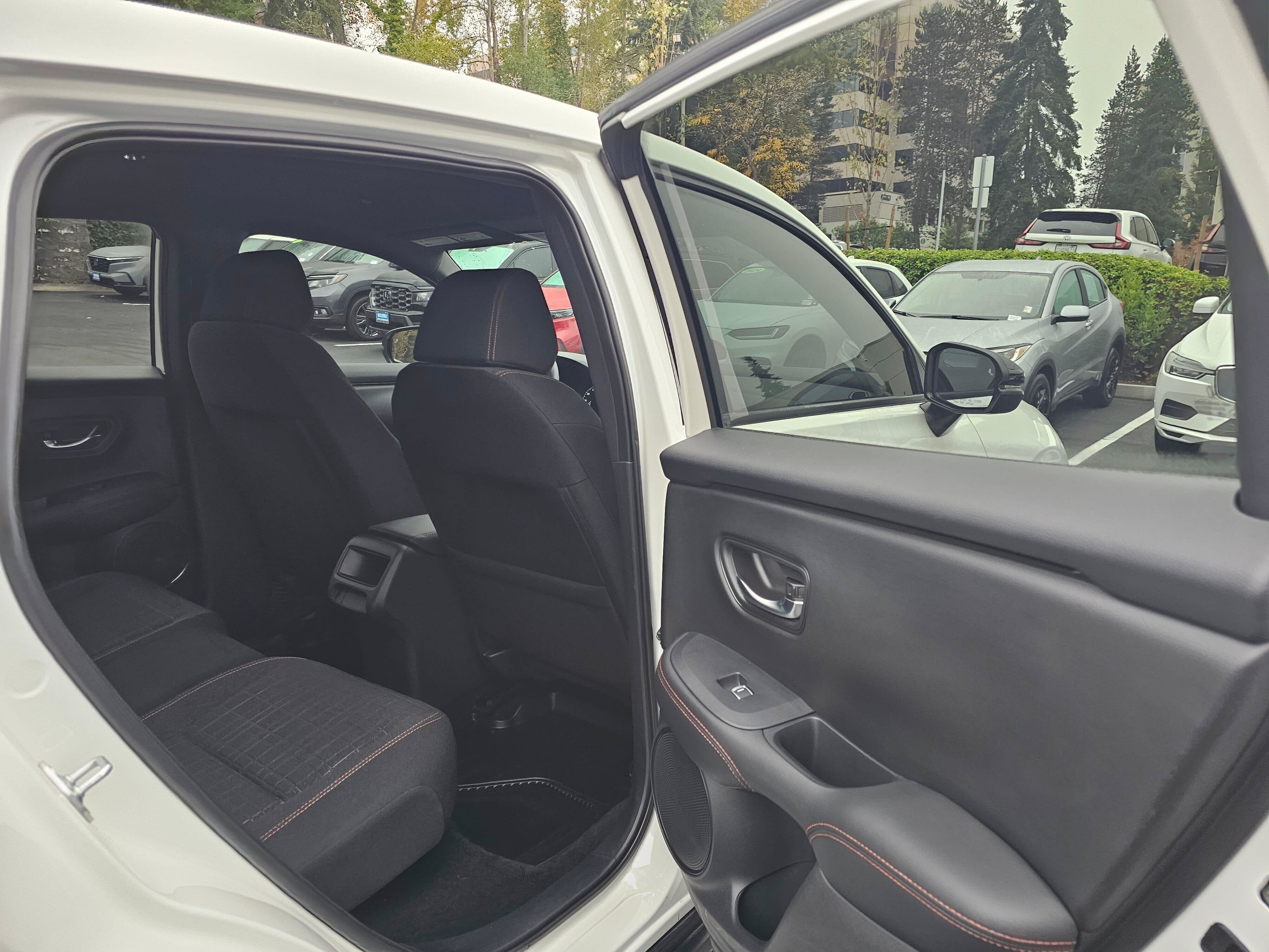 2025 Honda HR-V Sport - Photo 15