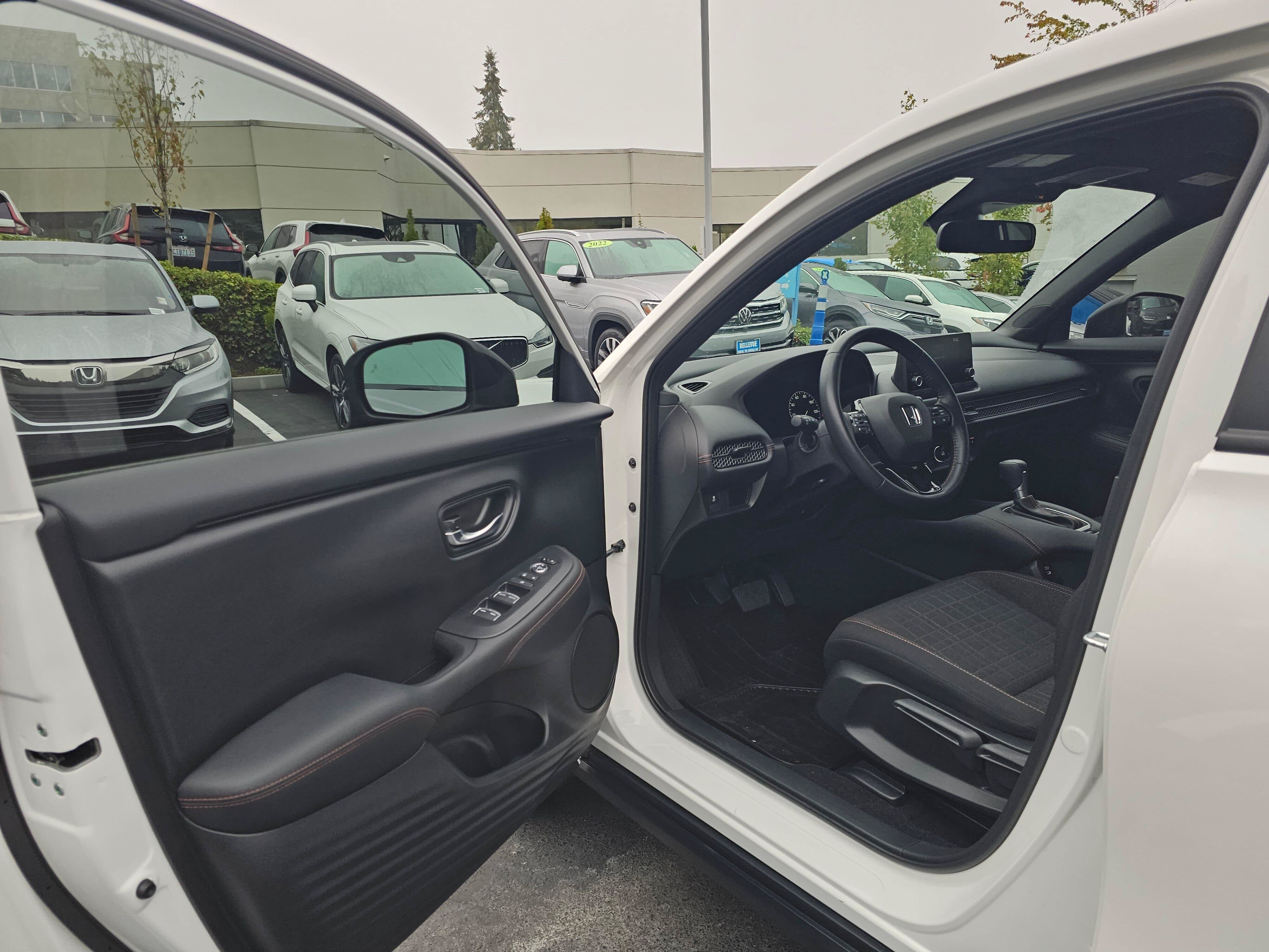 2025 Honda HR-V Sport - Photo 21