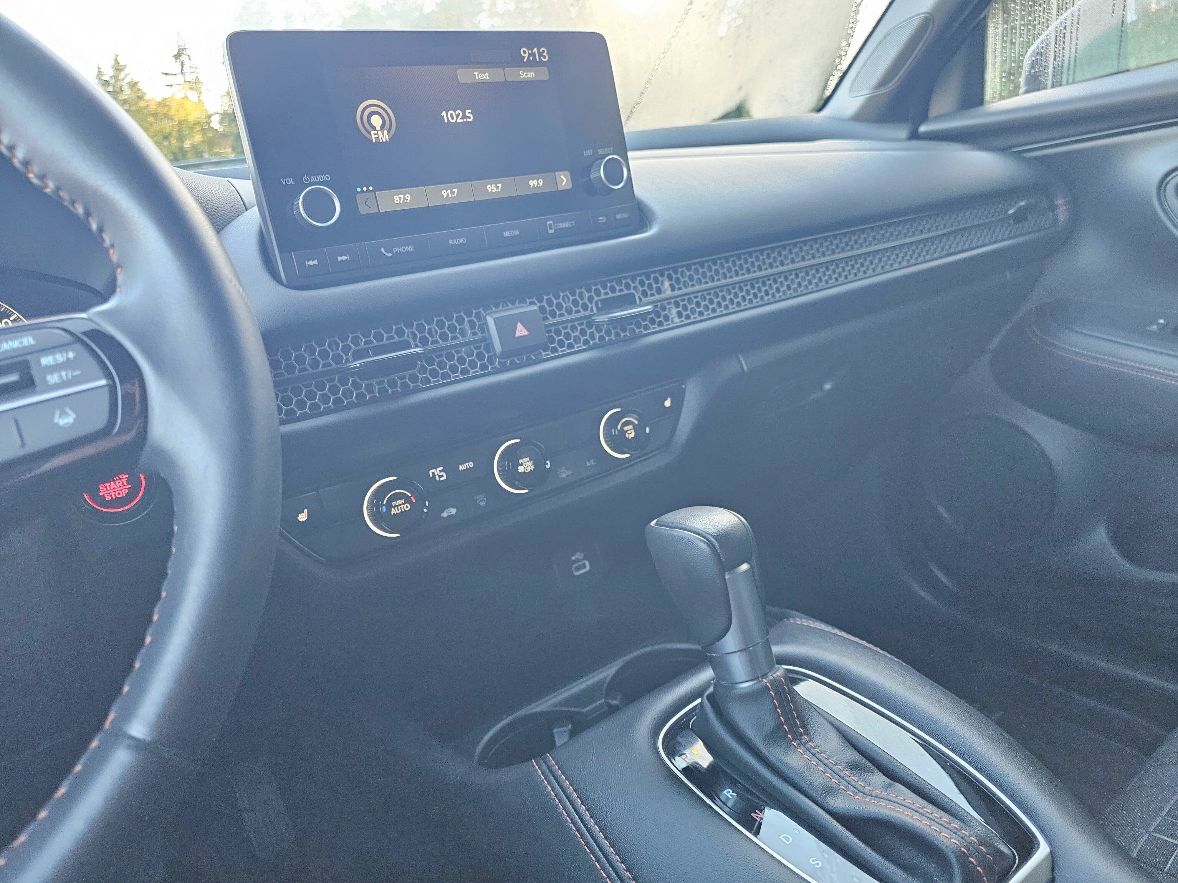 2025 Honda HR-V Sport - Photo 28