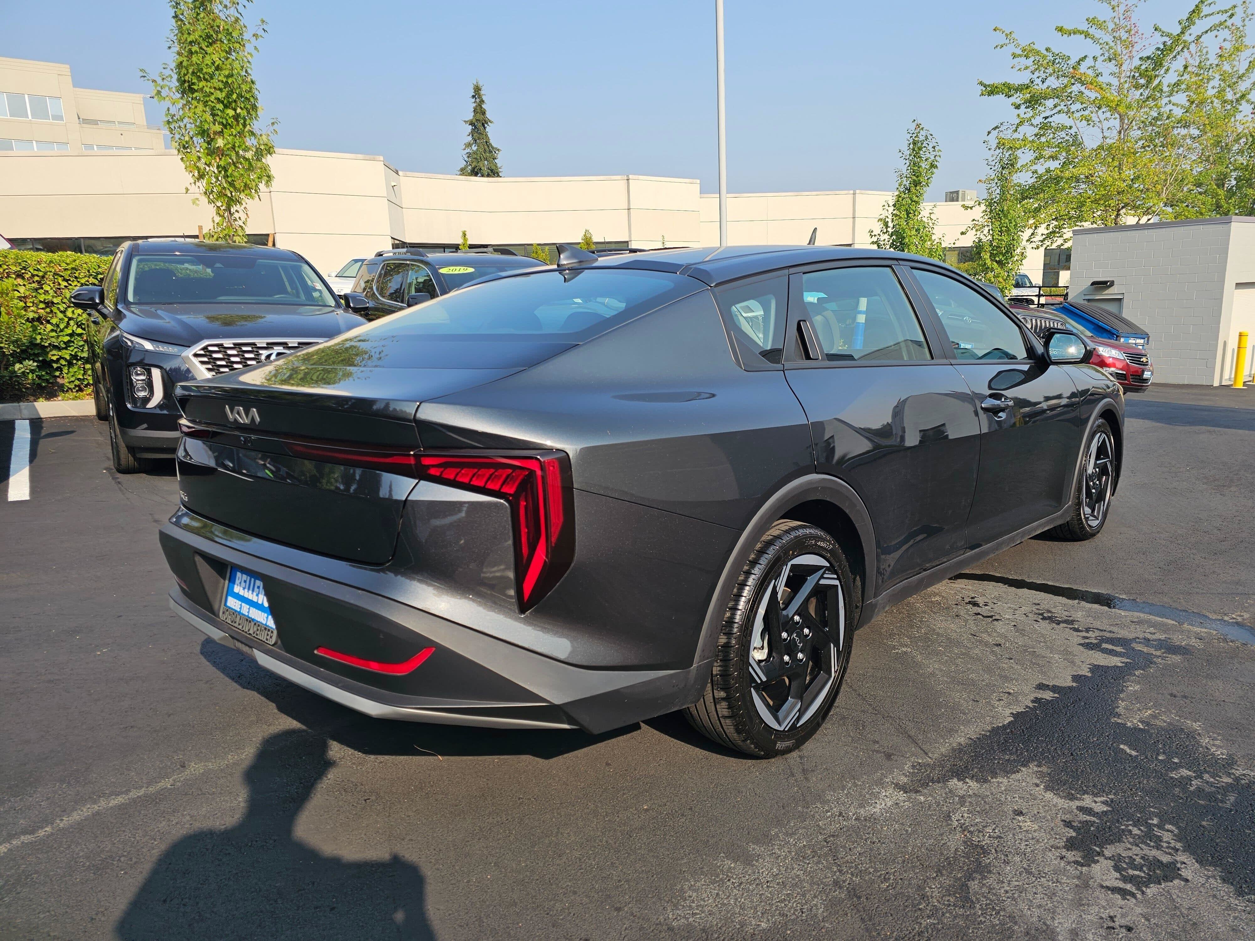 2025 Kia K4 EX