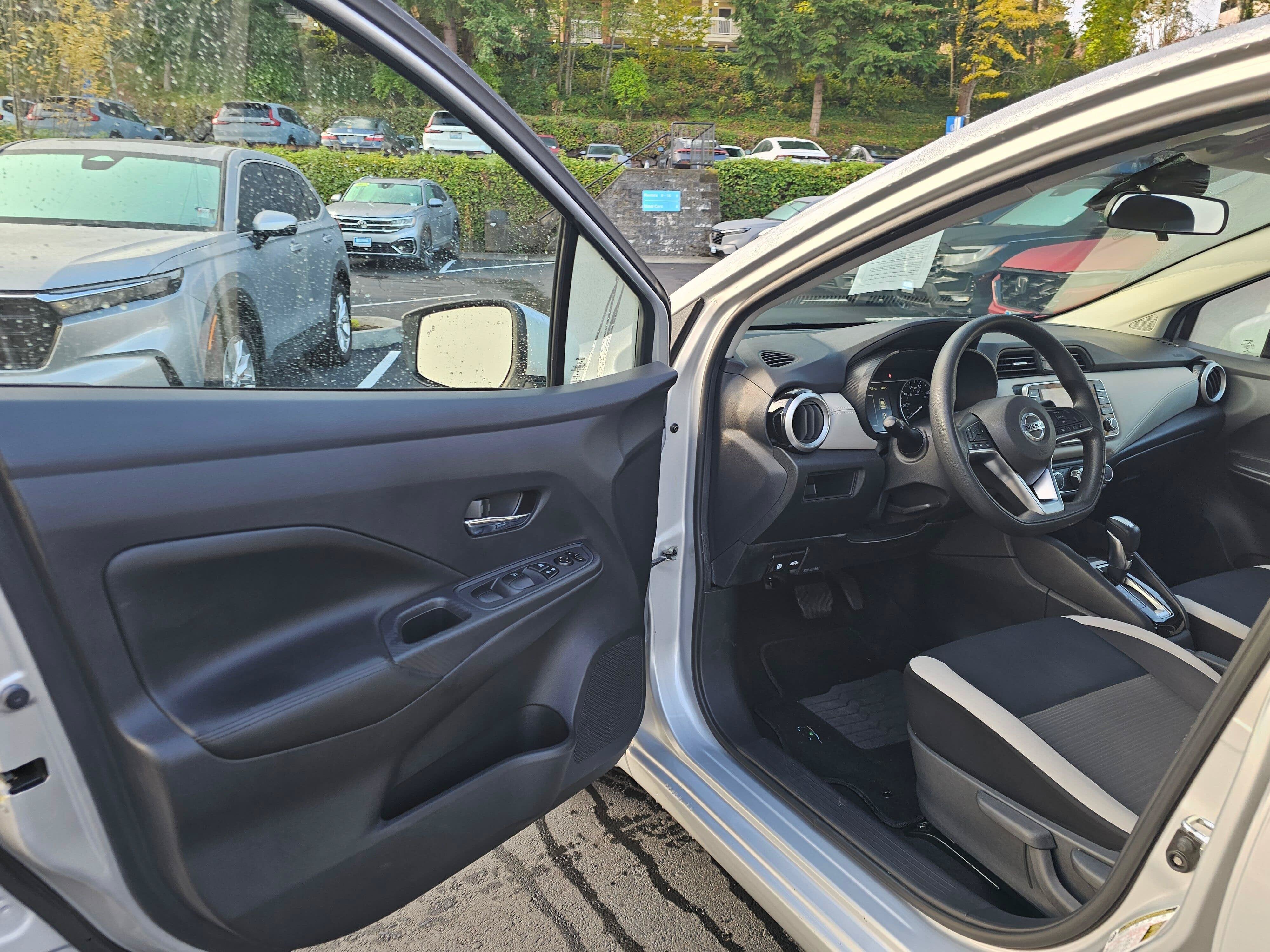 2020 Nissan Versa SV