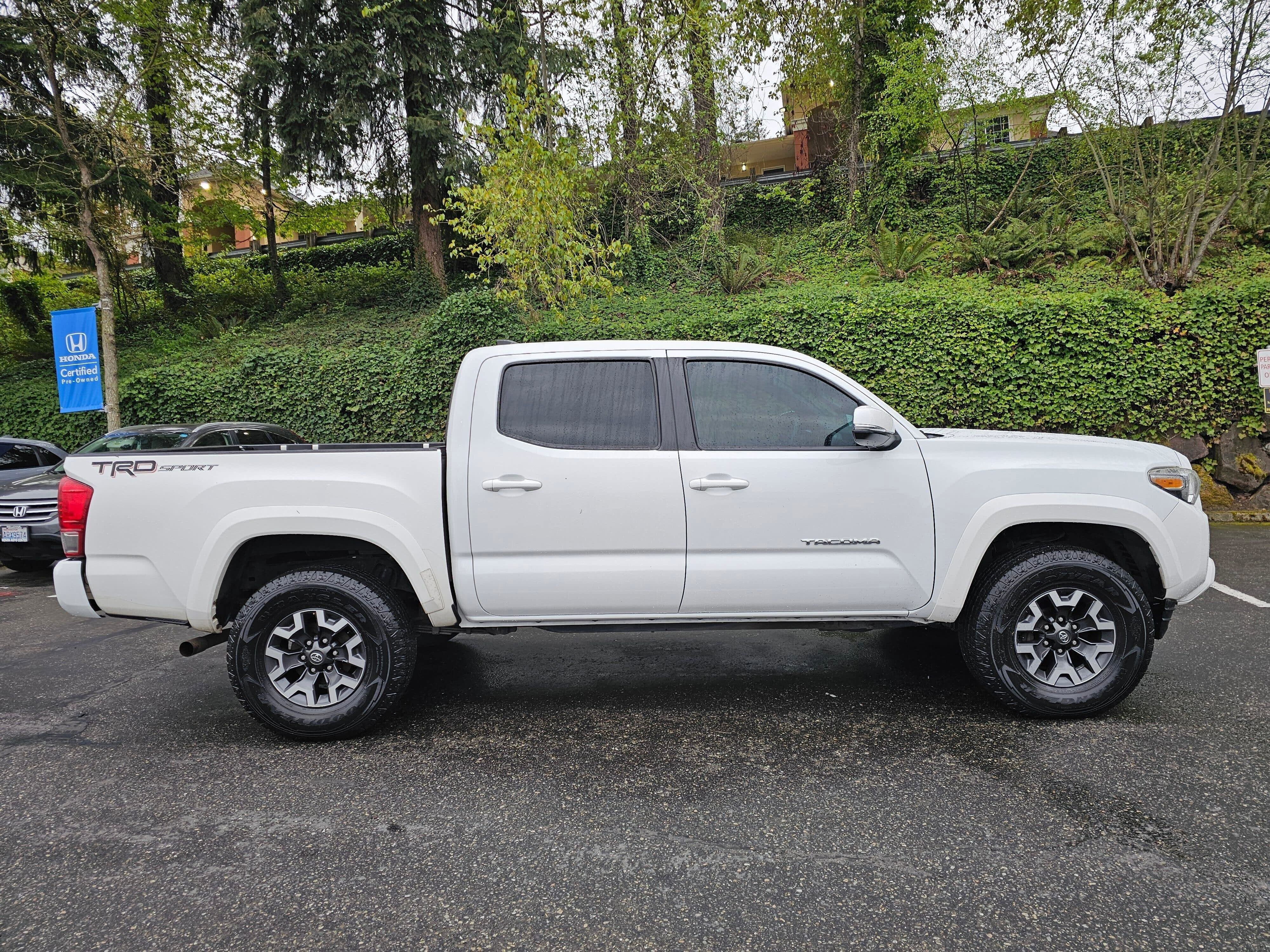 2017 Toyota Tacoma TRD Sport