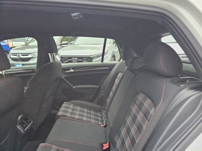 2017 Volkswagen Golf GTI S