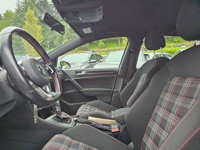 2017 Volkswagen Golf GTI S