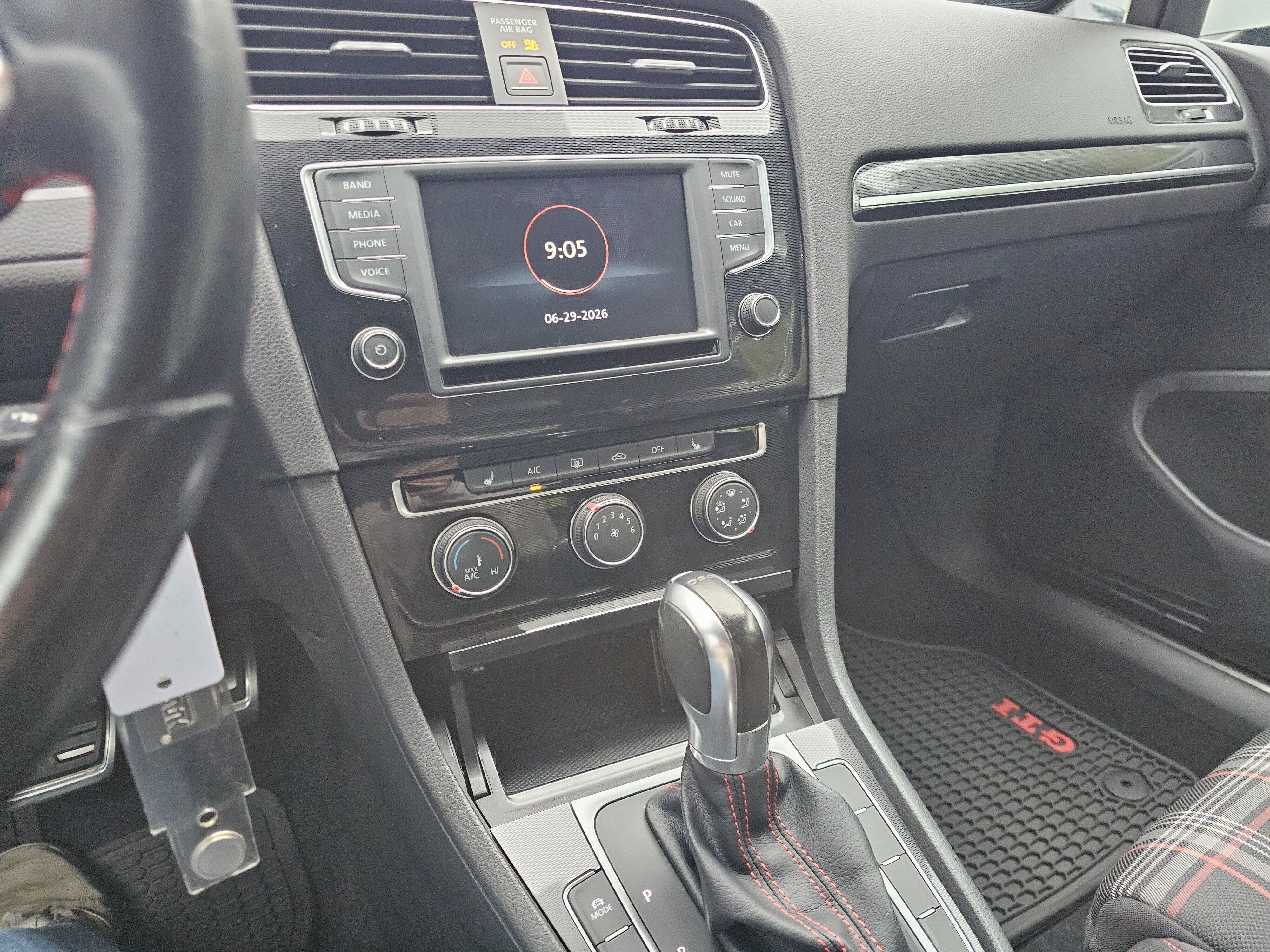2017 Volkswagen Golf GTI S