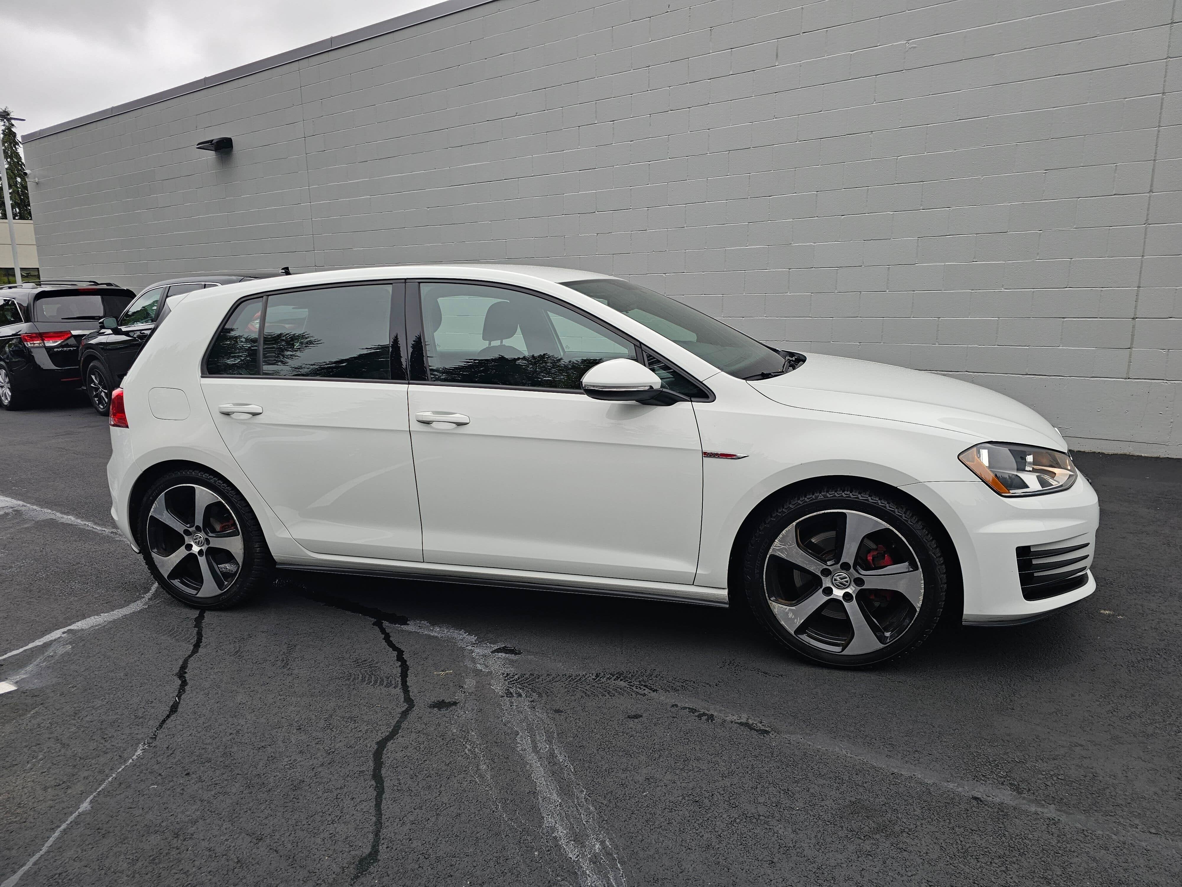 2017 Volkswagen Golf GTI S