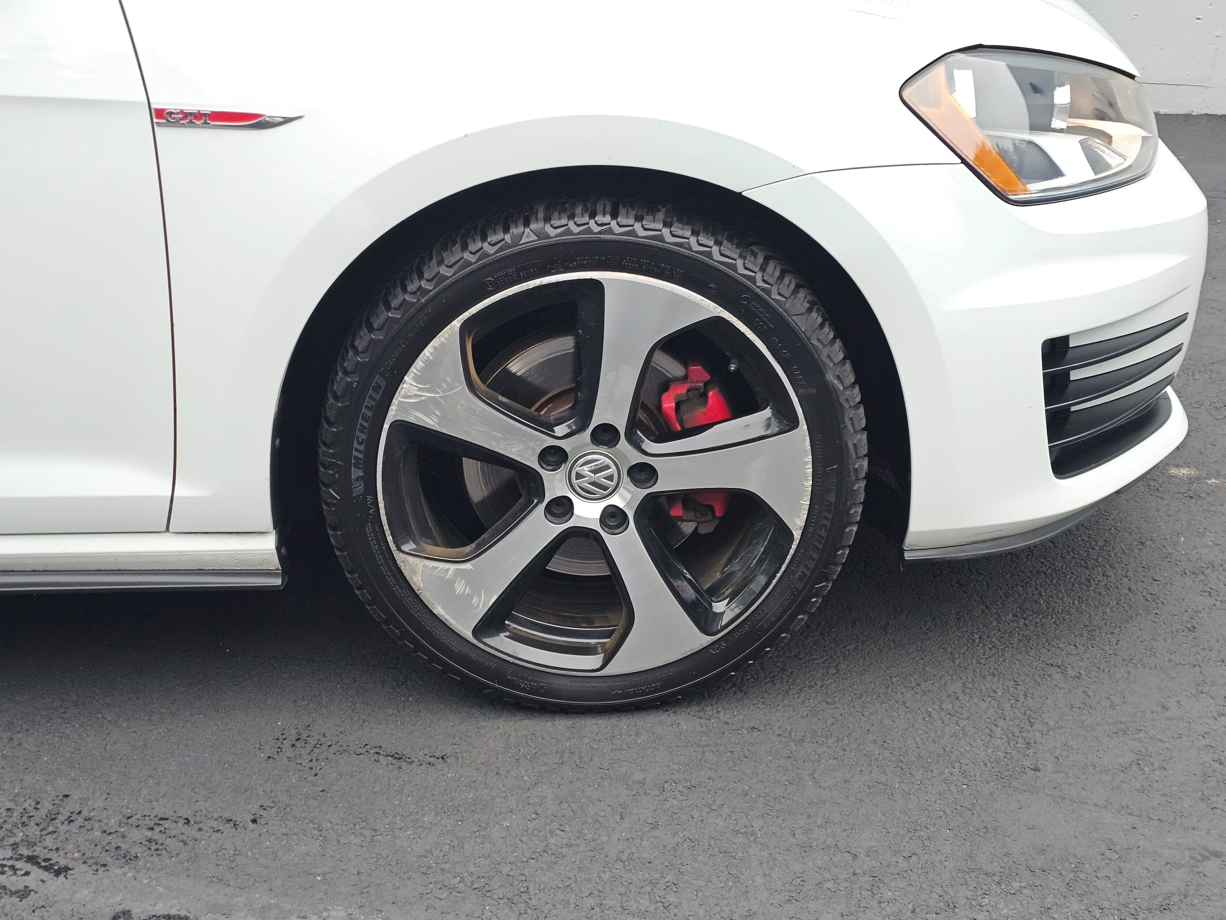 2017 Volkswagen Golf GTI S